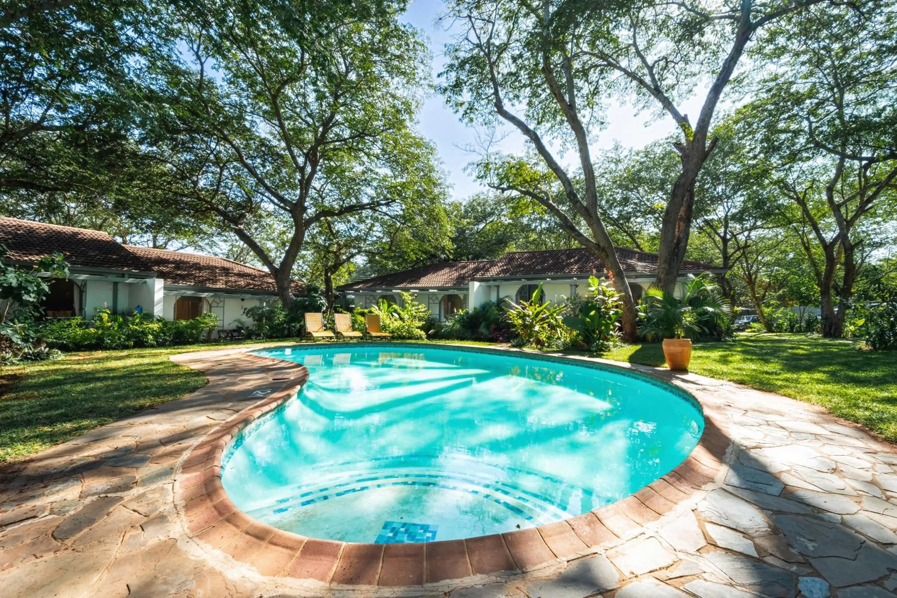 Property building in Zimbara