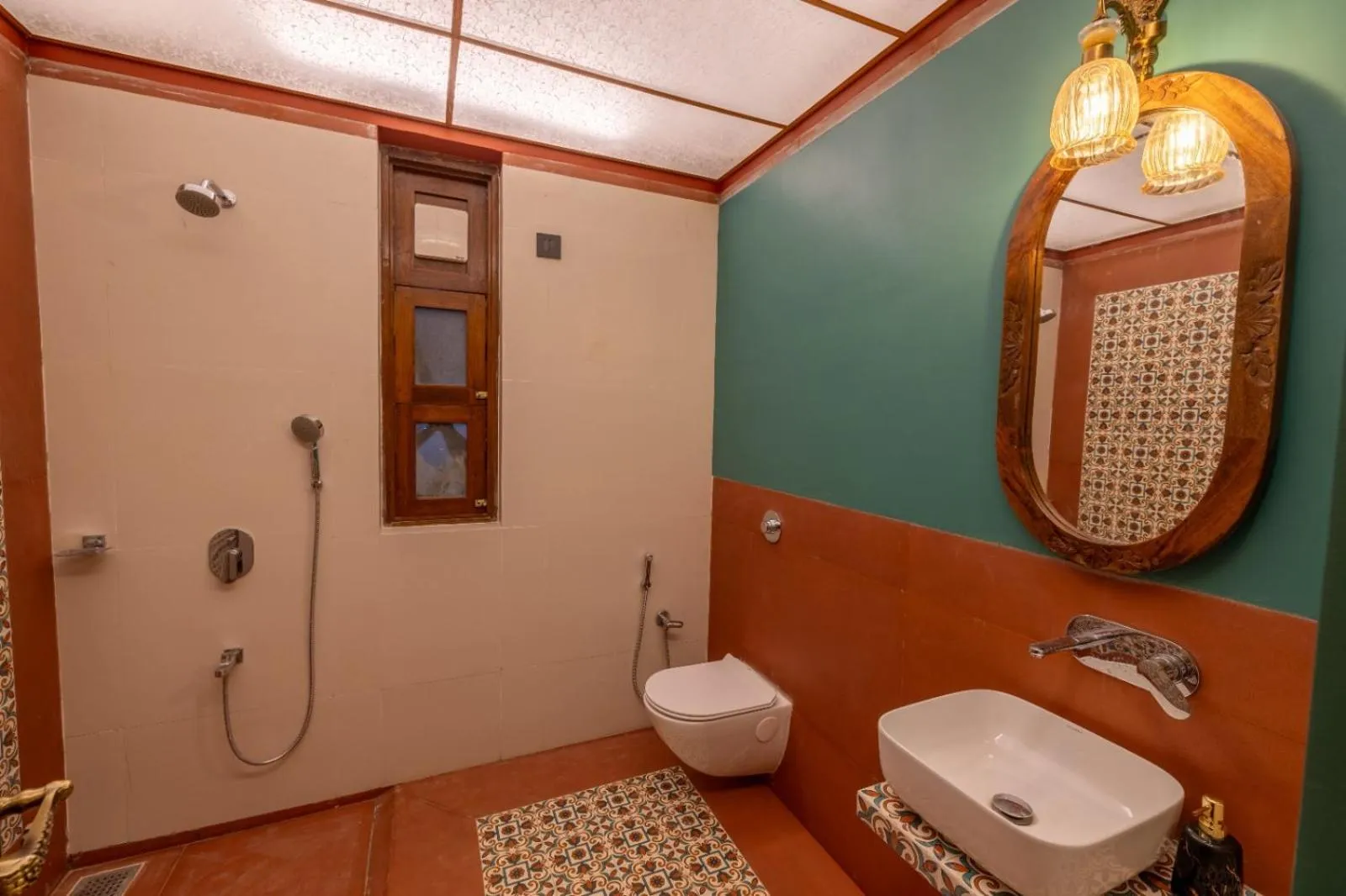 Bathroom in Ishaan Holiday Home