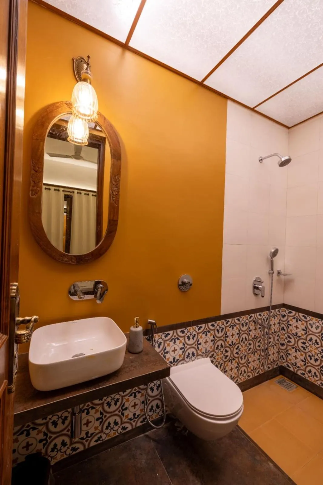 Bathroom in Ishaan Holiday Home