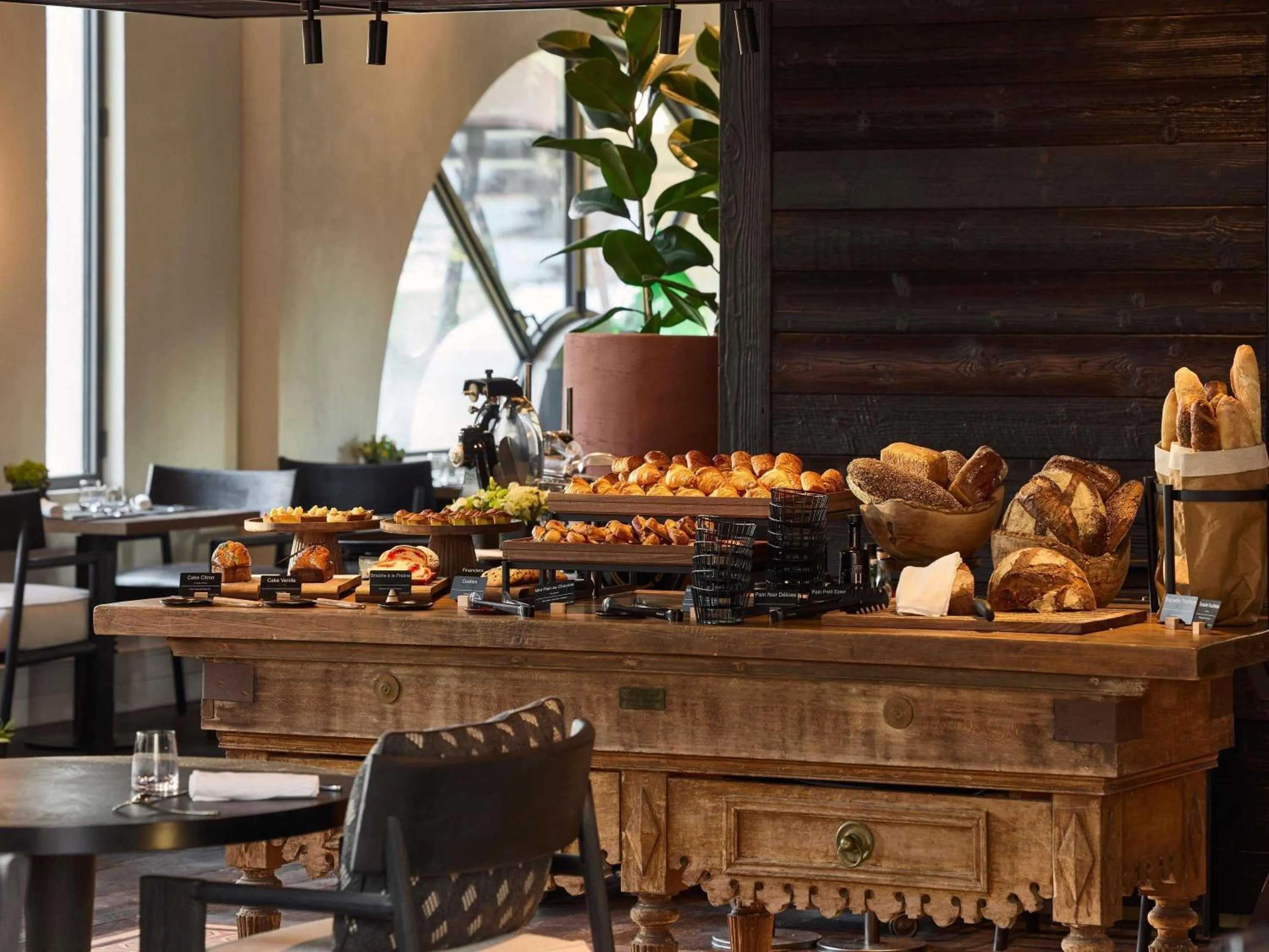 Breakfast in L'Isle de Leos Hotel & Spa - MGallery Collection