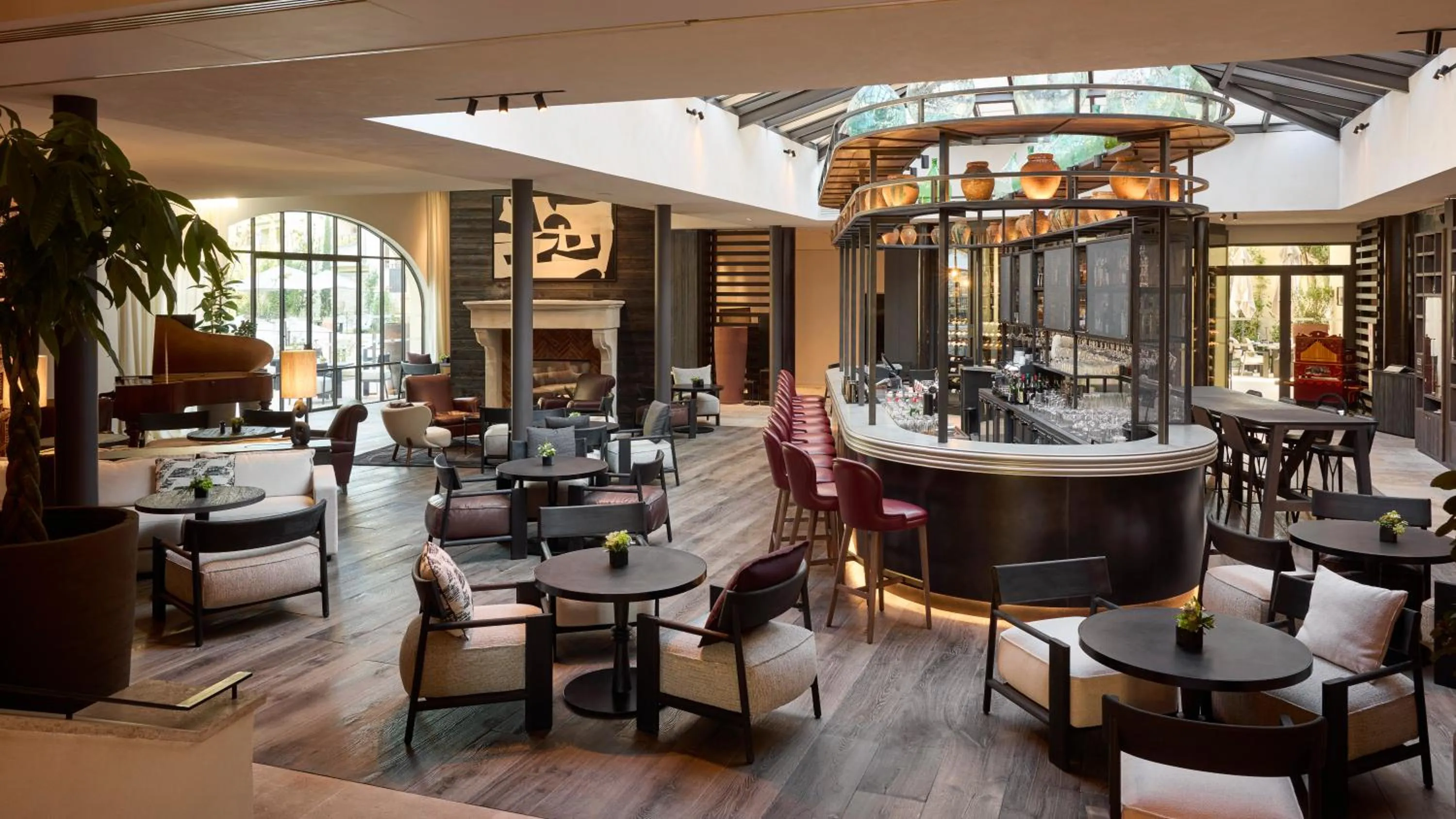 Lounge or bar in L'Isle de Leos Hotel & Spa - MGallery Collection