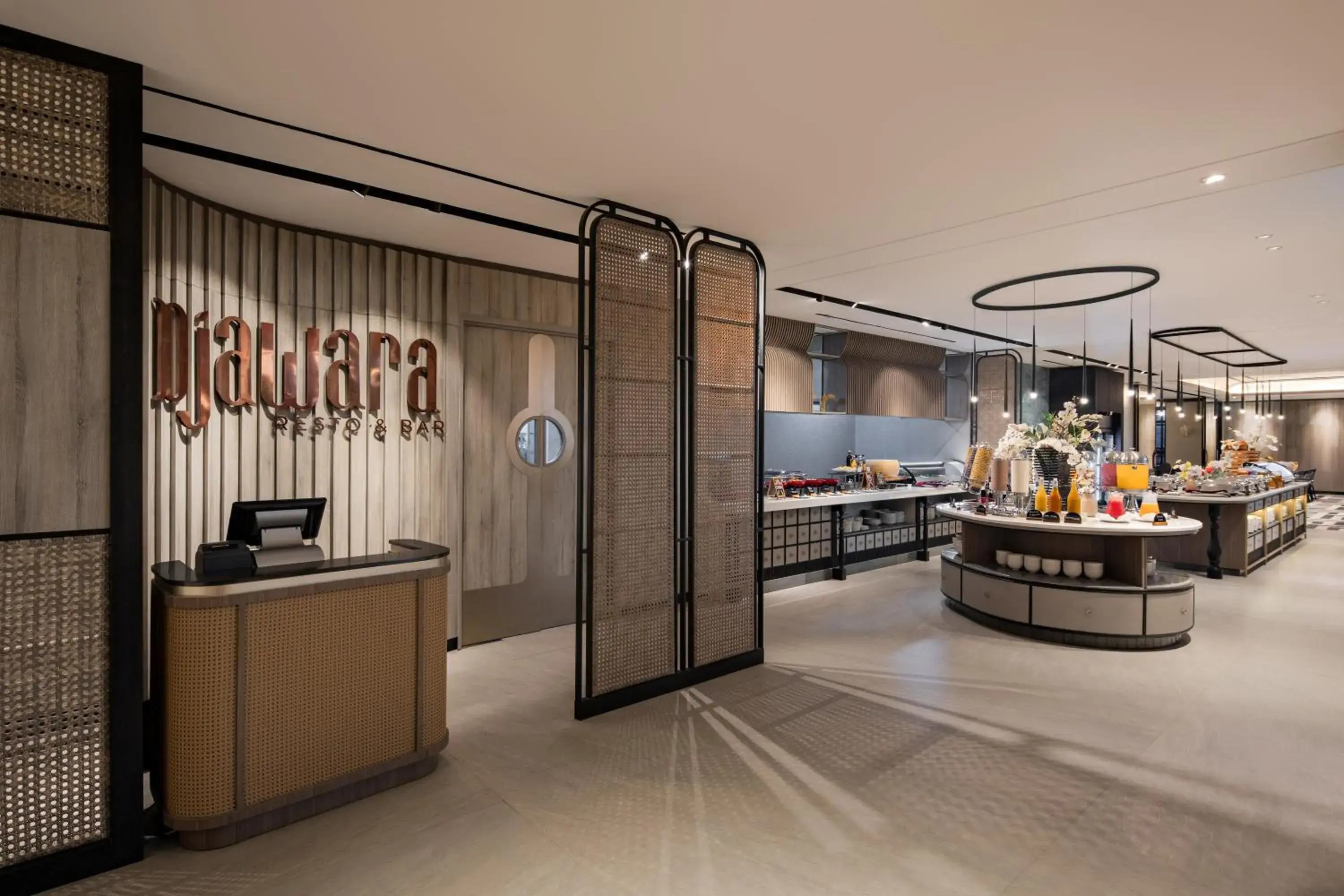 Restaurant/places to eat in Mercure Madiun Restaurant/places to eat in Mercure Madiun