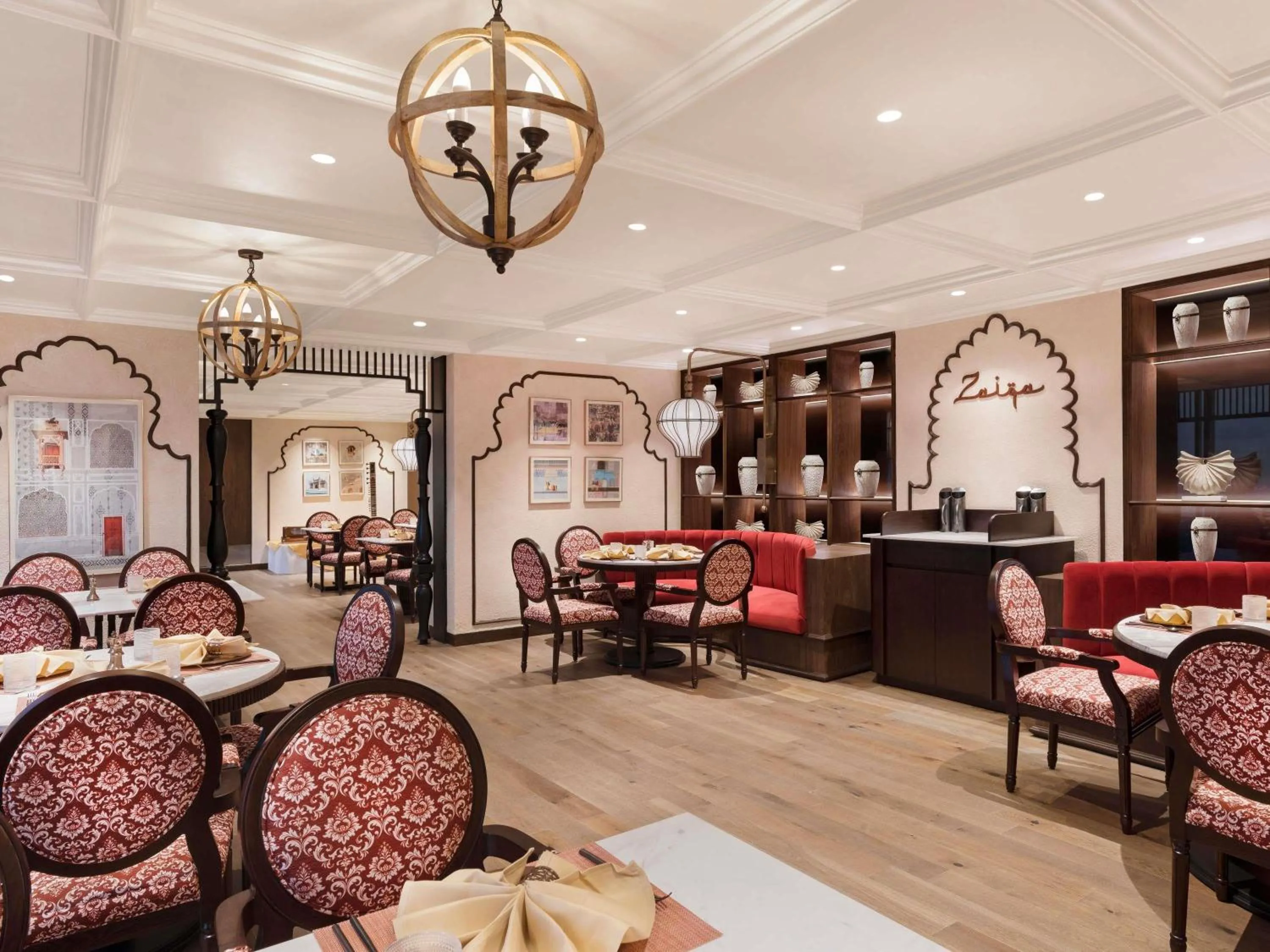 Restaurant/places to eat in Mercure Kathmandu Sukedhara Heights