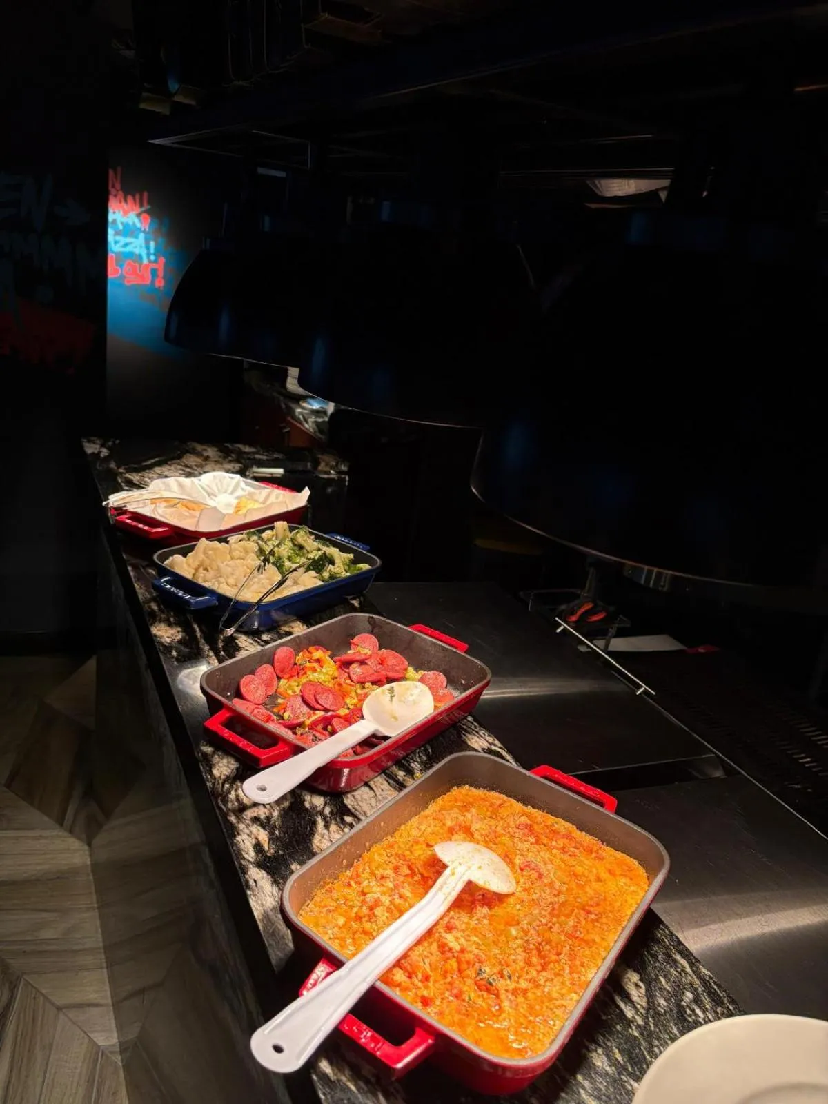 Restaurant/places to eat in Novotel Istanbul Bomonti