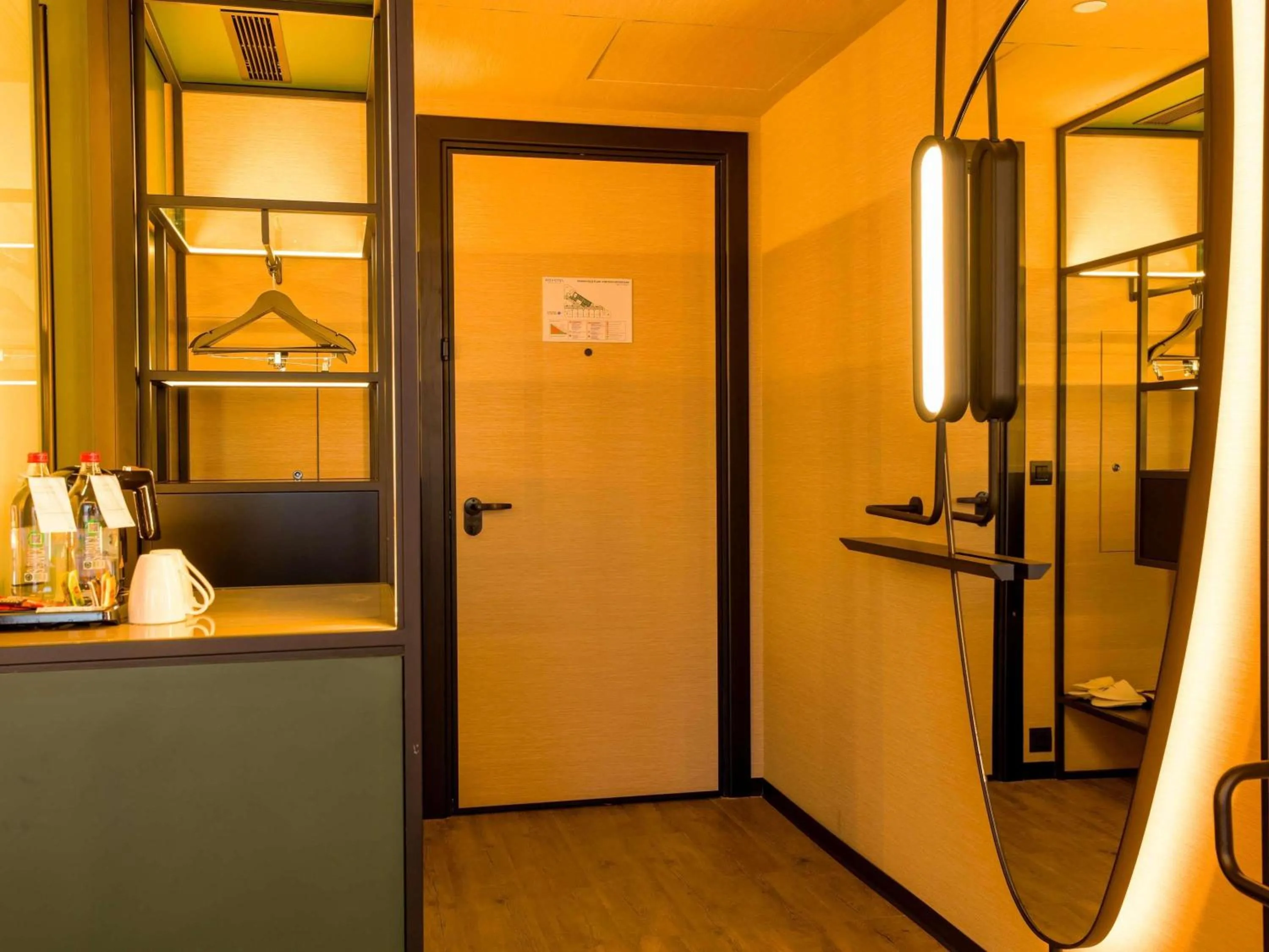 Bedroom in Novotel Istanbul Bomonti