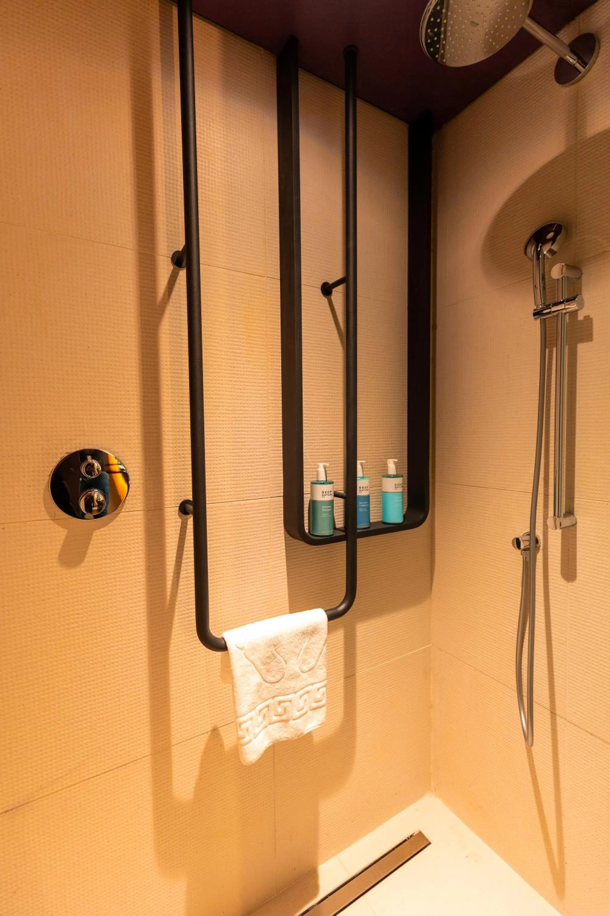 Bathroom in Novotel Istanbul Bomonti