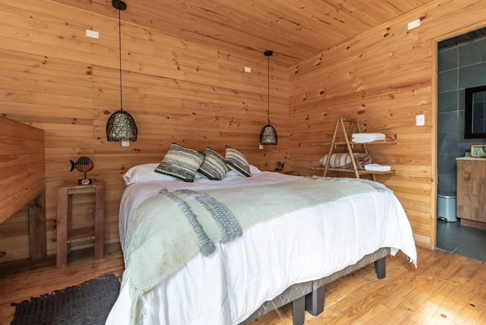 Bed in Tripanko Lodge & Bungalows