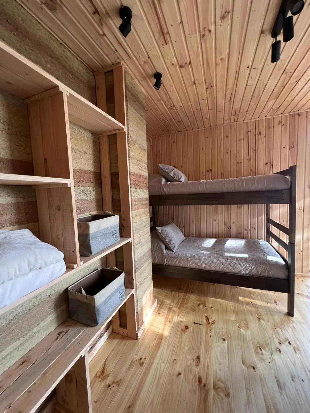 Bed in Tripanko Lodge & Bungalows