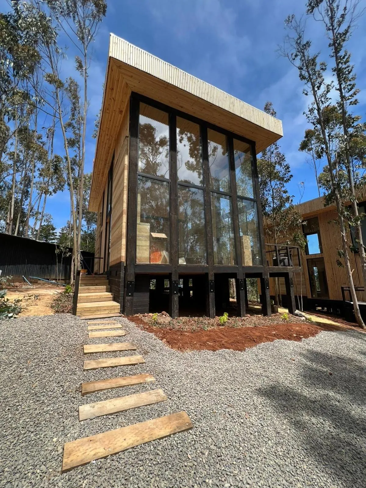 Tripanko Lodge & Bungalows