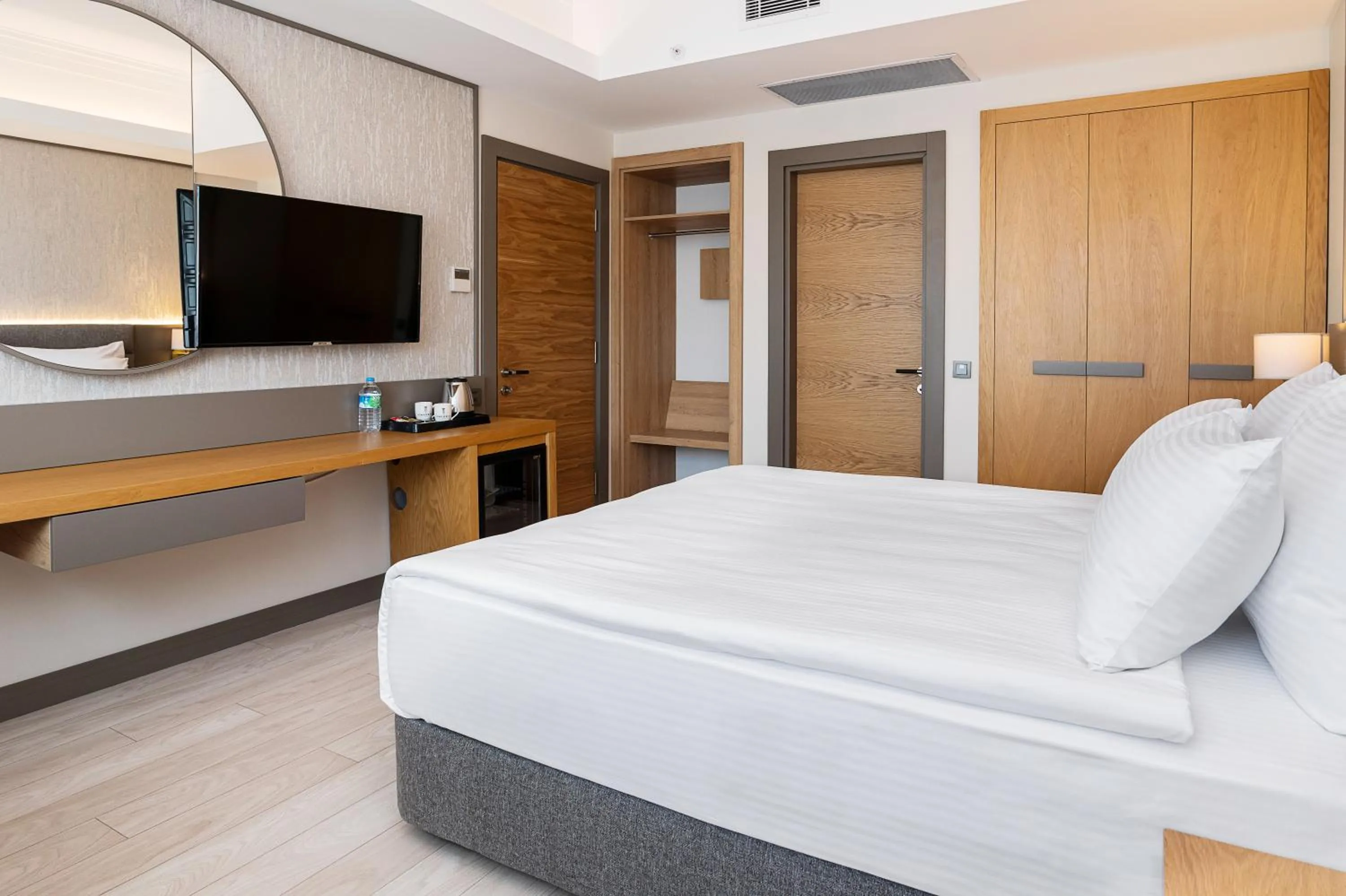 Bedroom, Bed in The Emporia Hotel