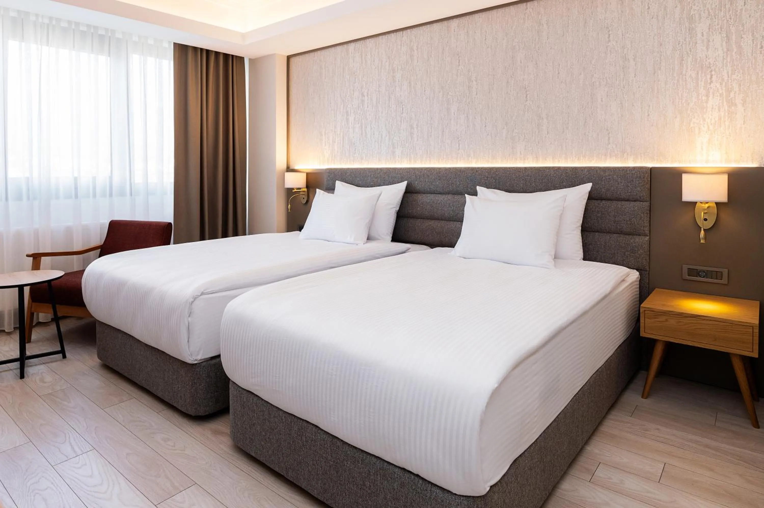 Bedroom, Bed in The Emporia Hotel