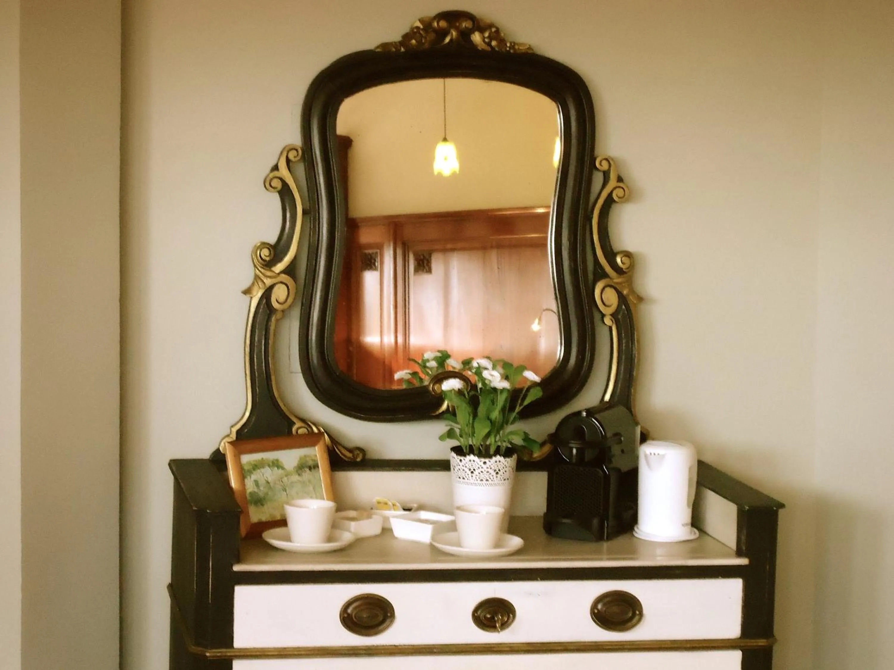 Decorative detail in Maison Flagey Brussels