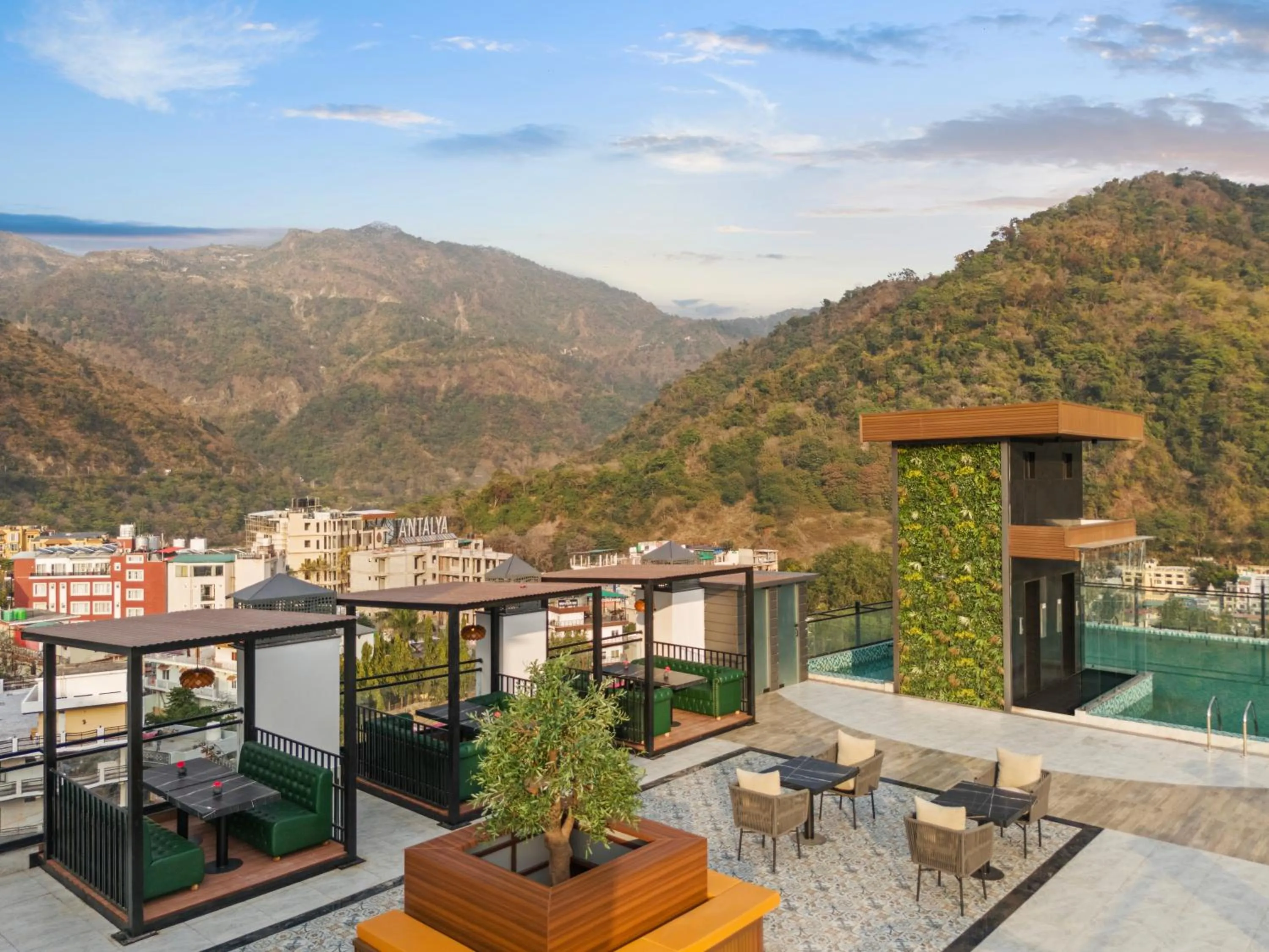 Balcony/Terrace in ZANA by the Ganges, Tapovan, Rishikesh