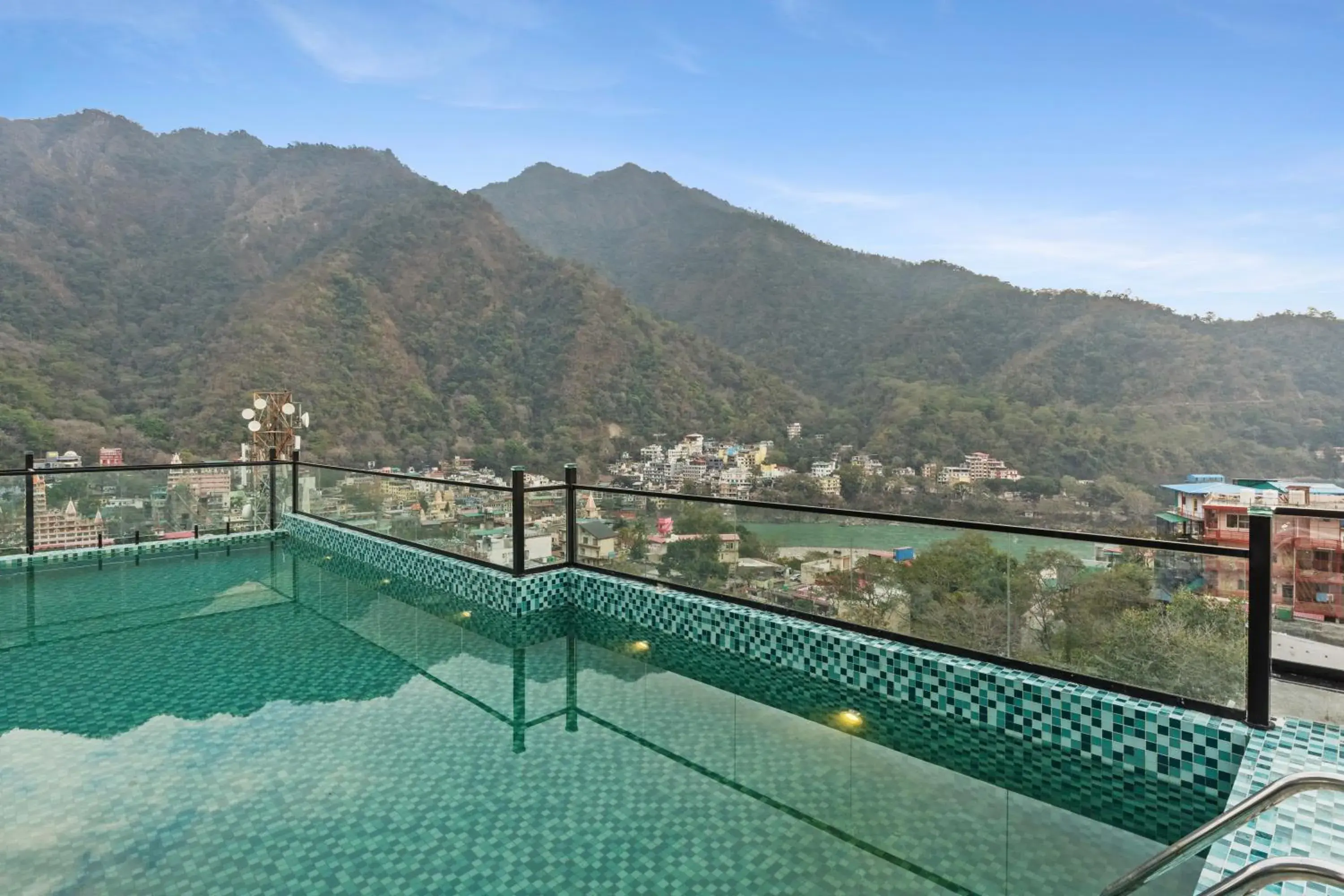 Swimming pool in ZANA by the Ganges, Tapovan, Rishikesh Swimming pool in ZANA by the Ganges, Tapovan, Rishikesh