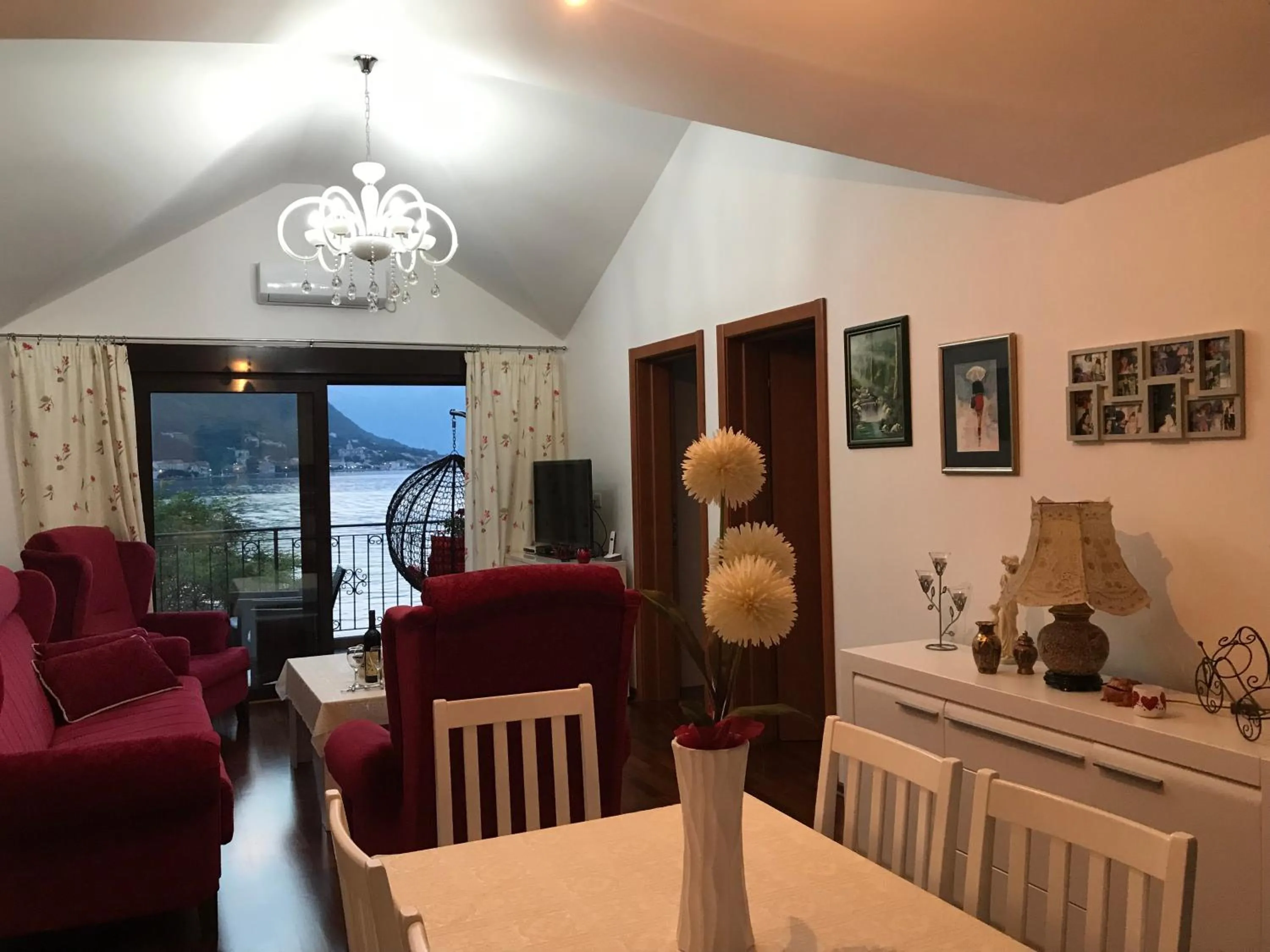 Spring in Apartments Dijana