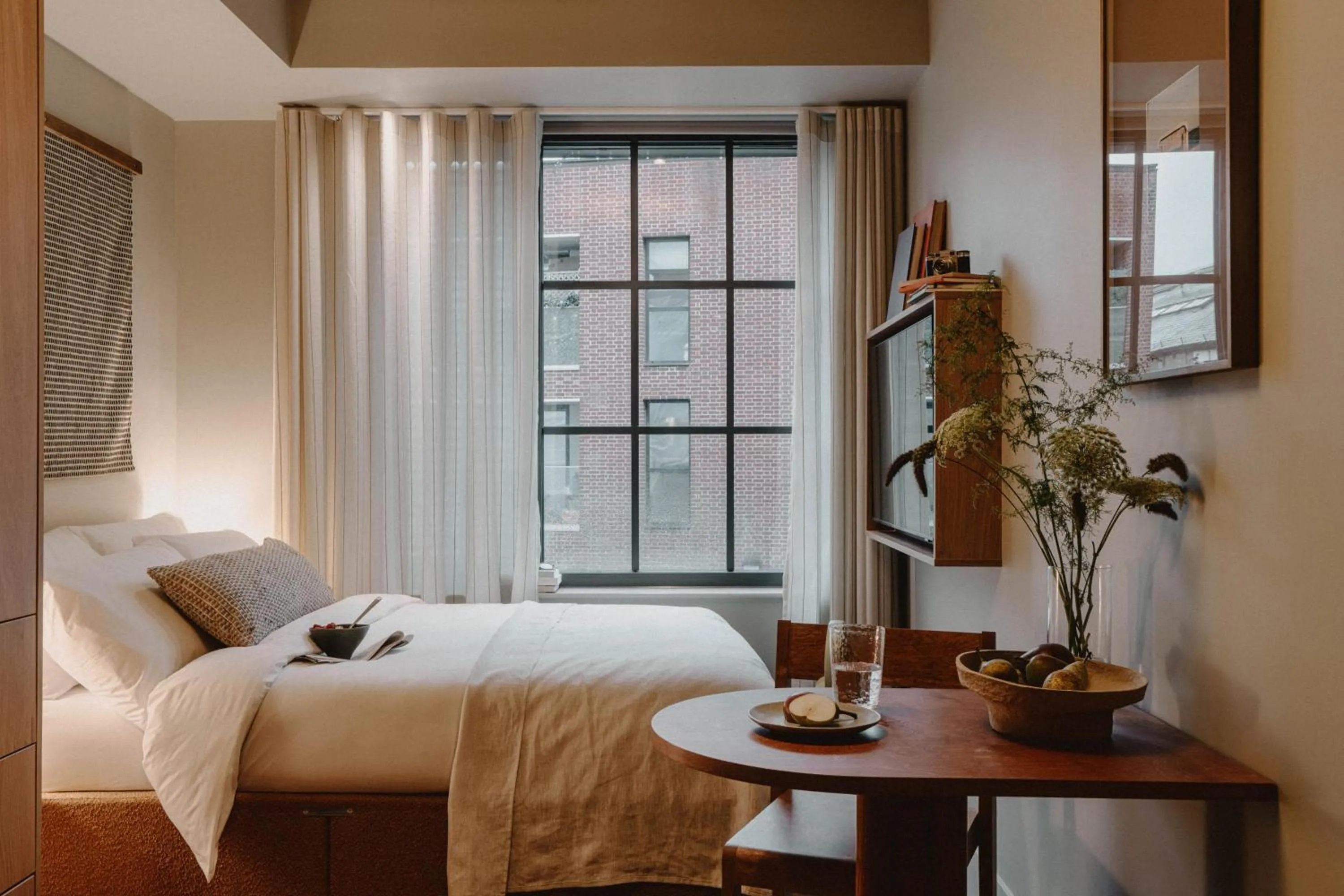 Bed in Mason & Fifth, Westbourne Park