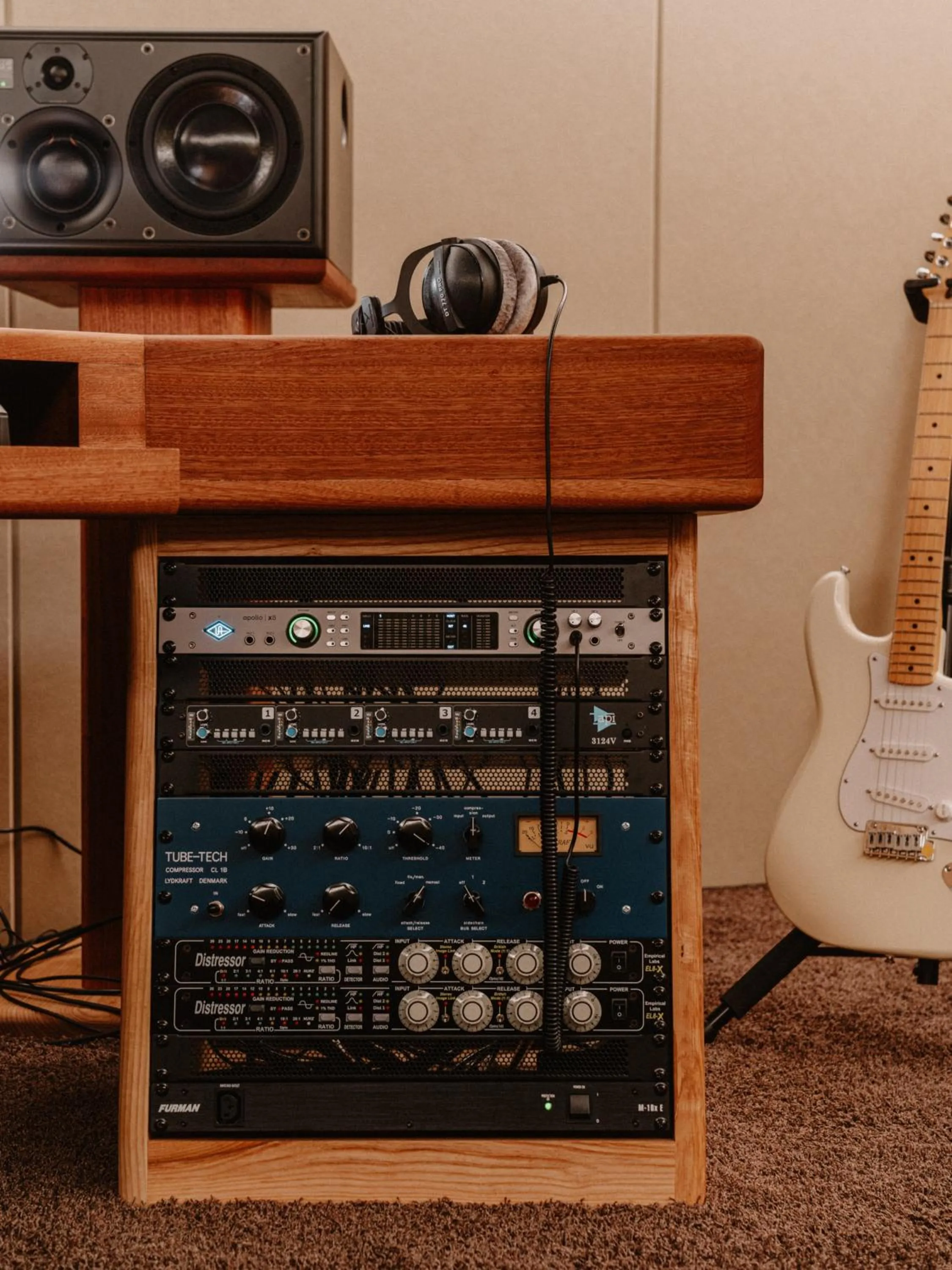 Property building in Mason & Fifth, Westbourne Park