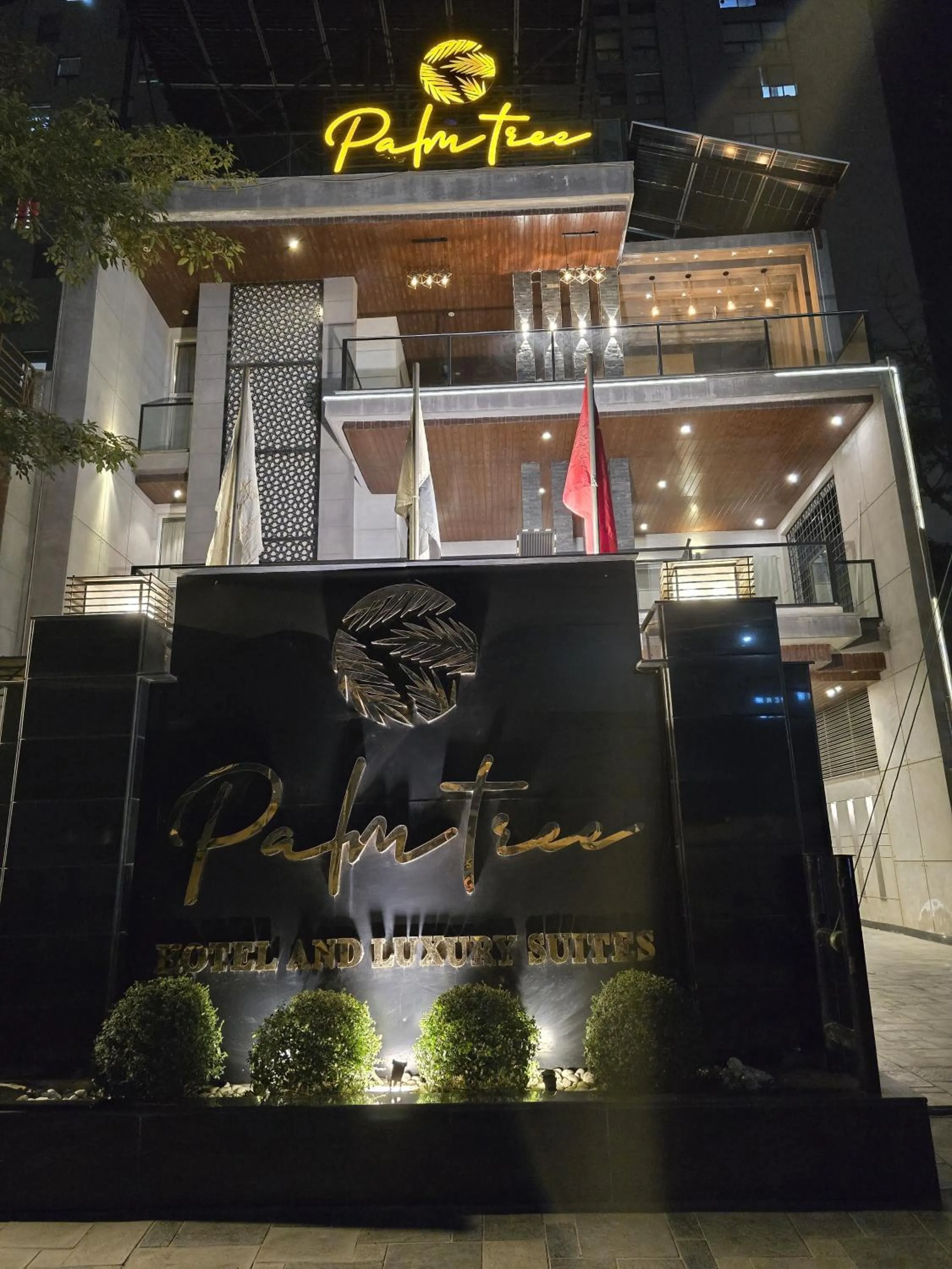 Parking in Palm tree suites