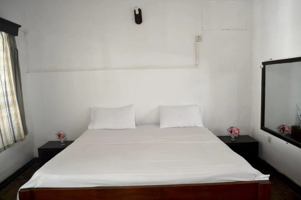 Bed in The New Big Tree Beach Resort