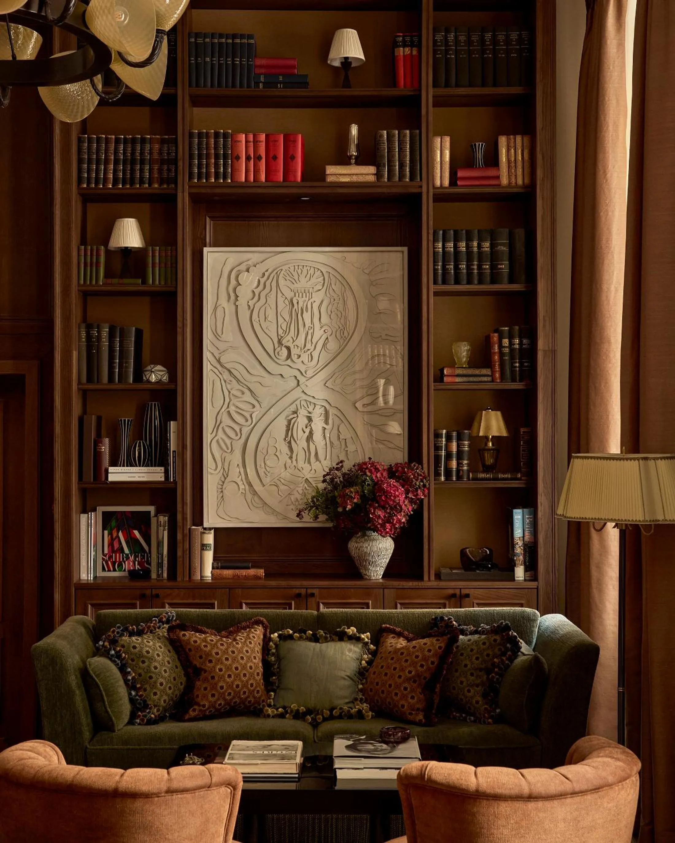 Library in Sir Prague, part of Sircle Collection