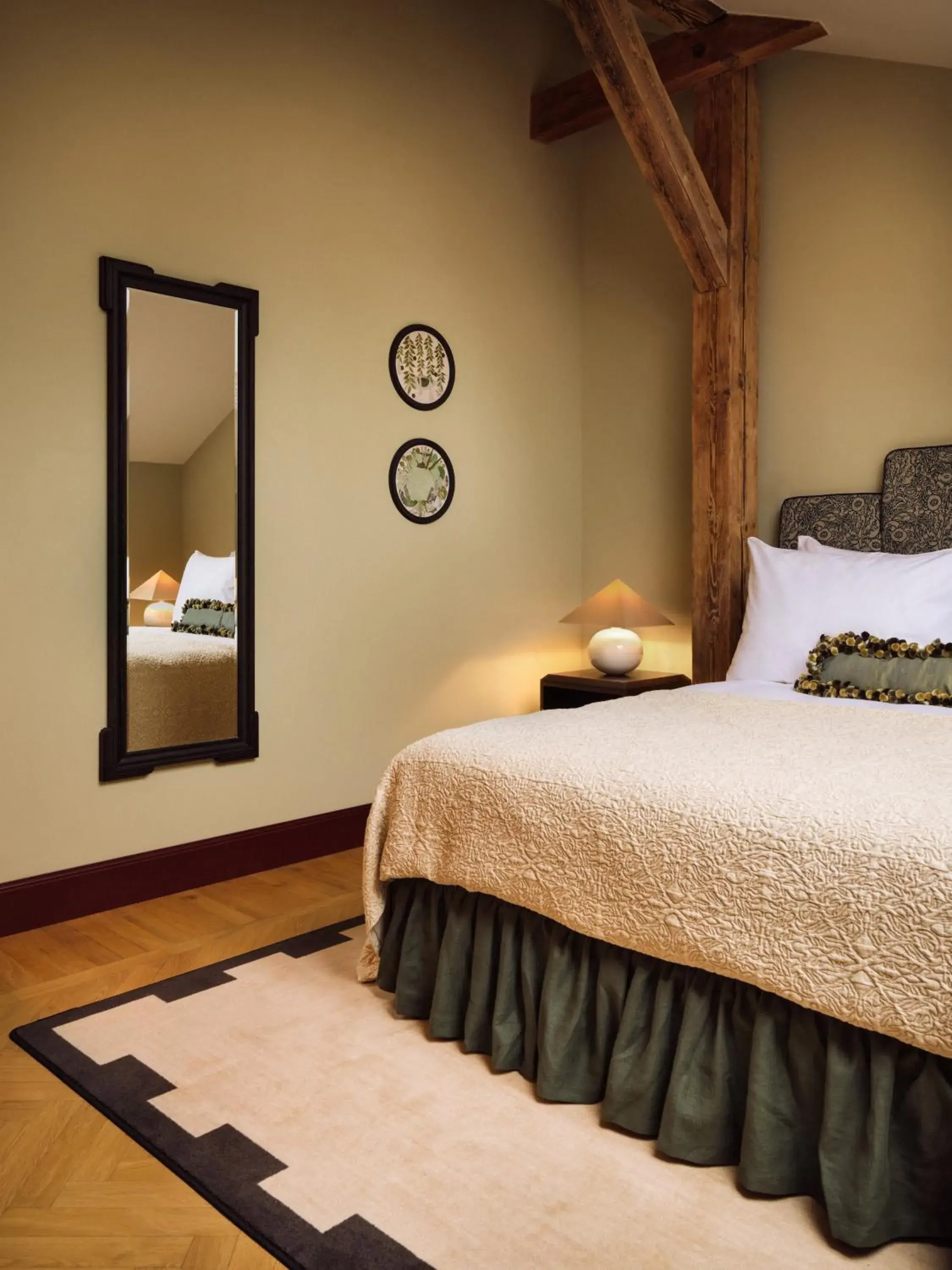 Bedroom, Bed in Sir Prague, part of Sircle Collection Bedroom, Bed in Sir Prague, part of Sircle Collection