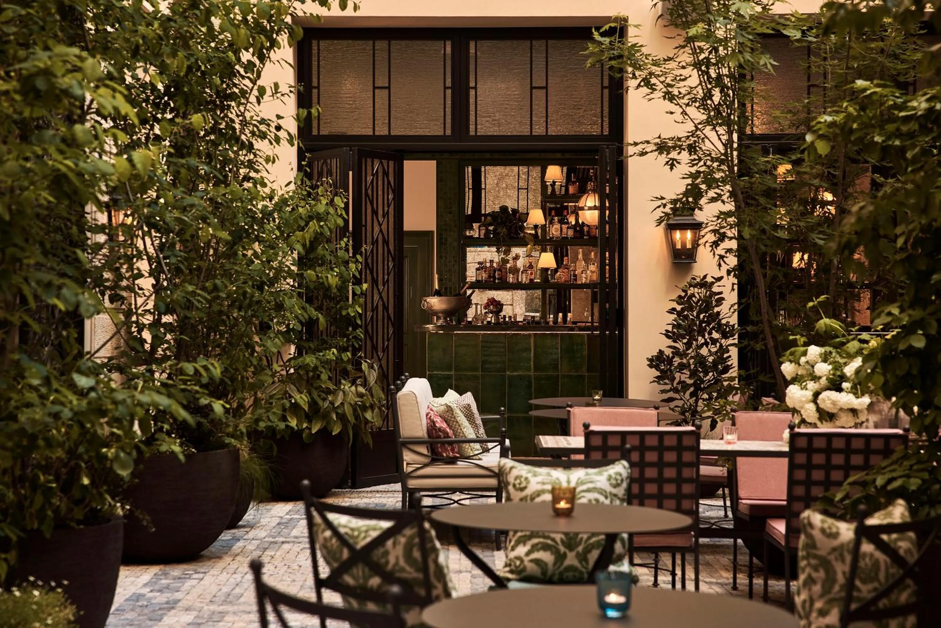 Garden in Sir Prague, part of Sircle Collection