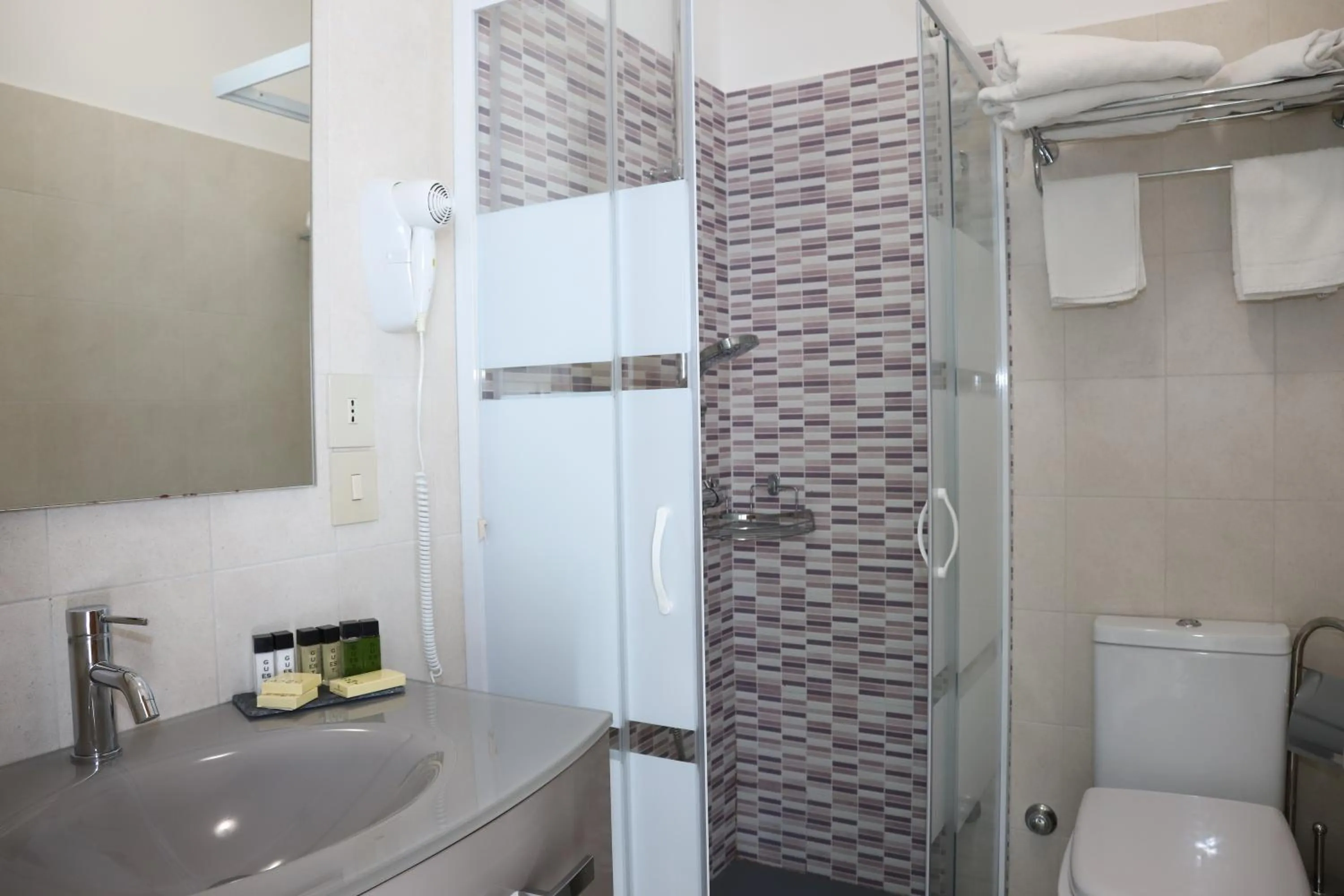 Shower in Hotel La Bussola