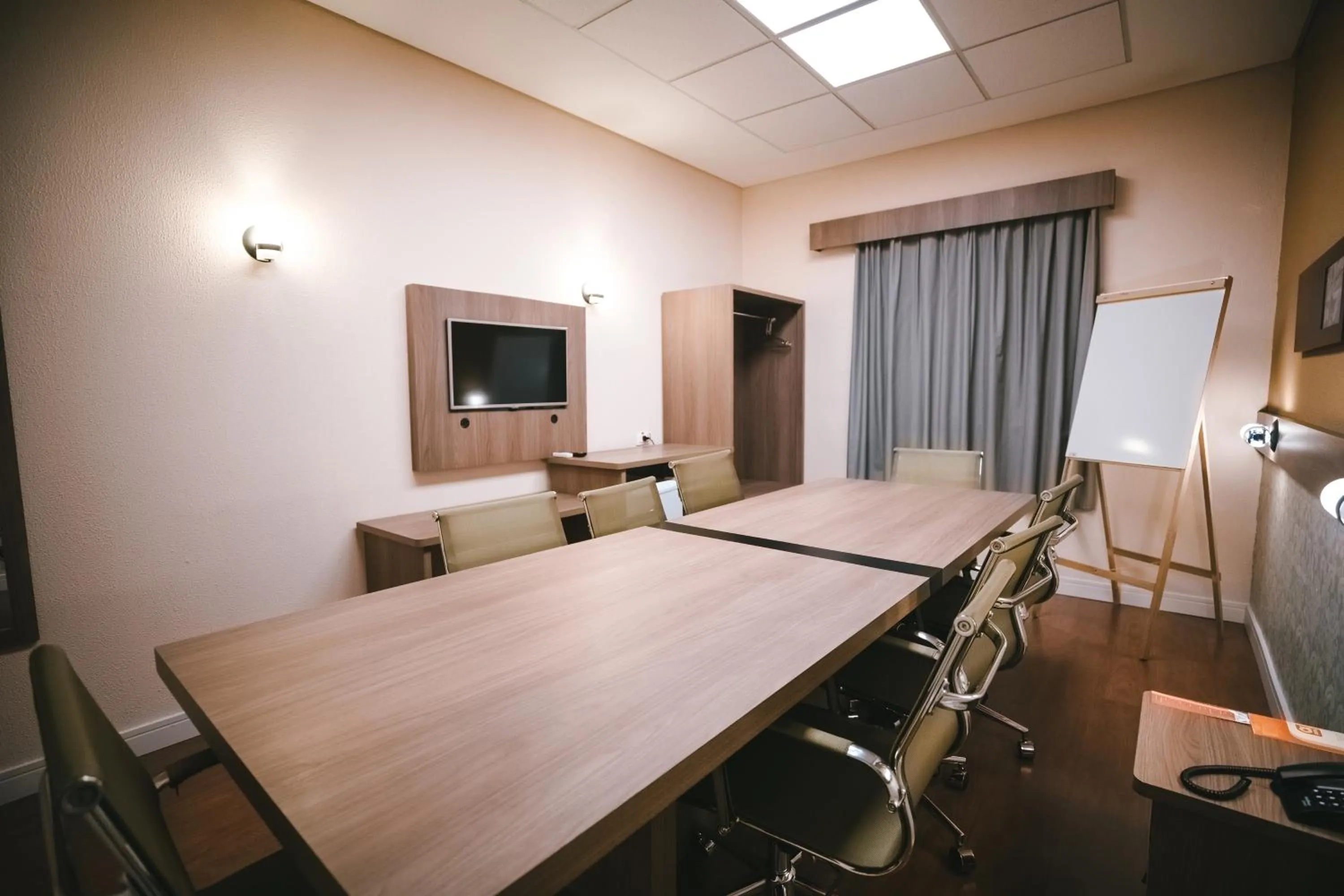 Business facilities in Hotel 10 Blumenau