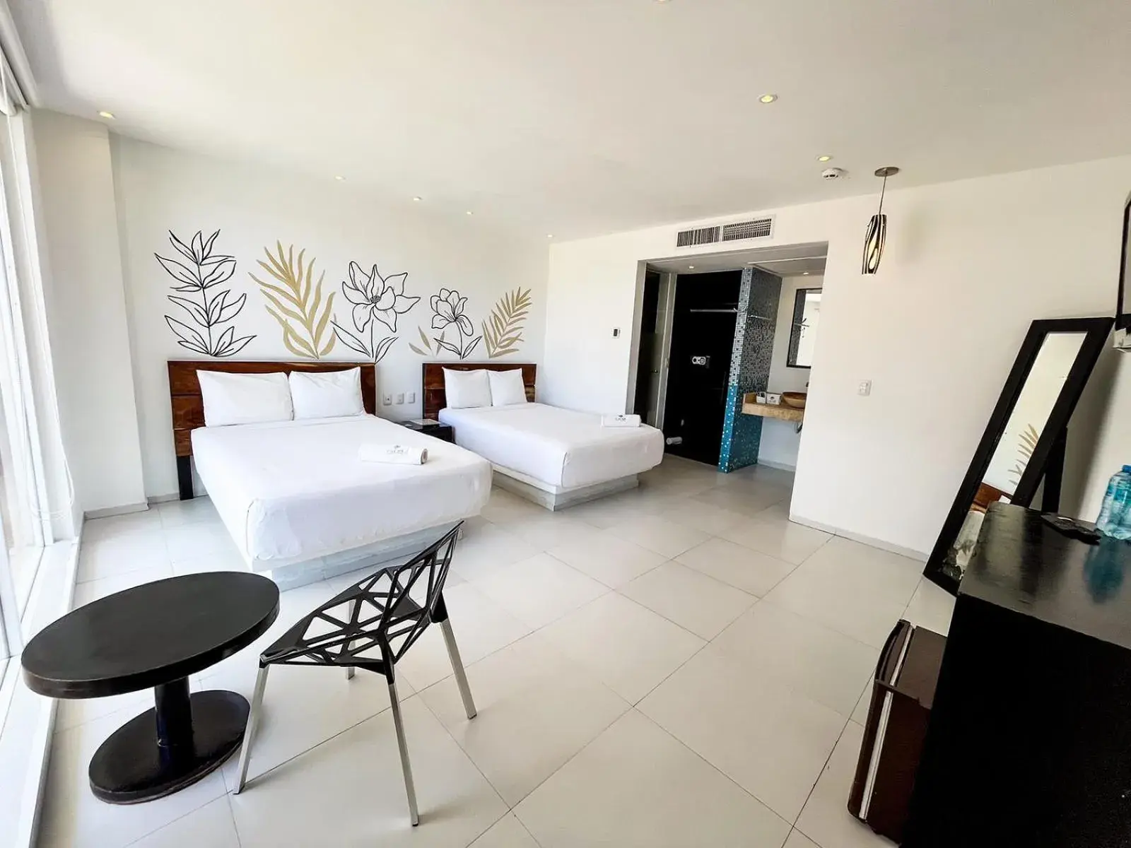 Photo of the whole room, Bed in Cache Hotel Boutique - Adults Only Photo of the whole room, Bed in Cache Hotel Boutique - Adults Only