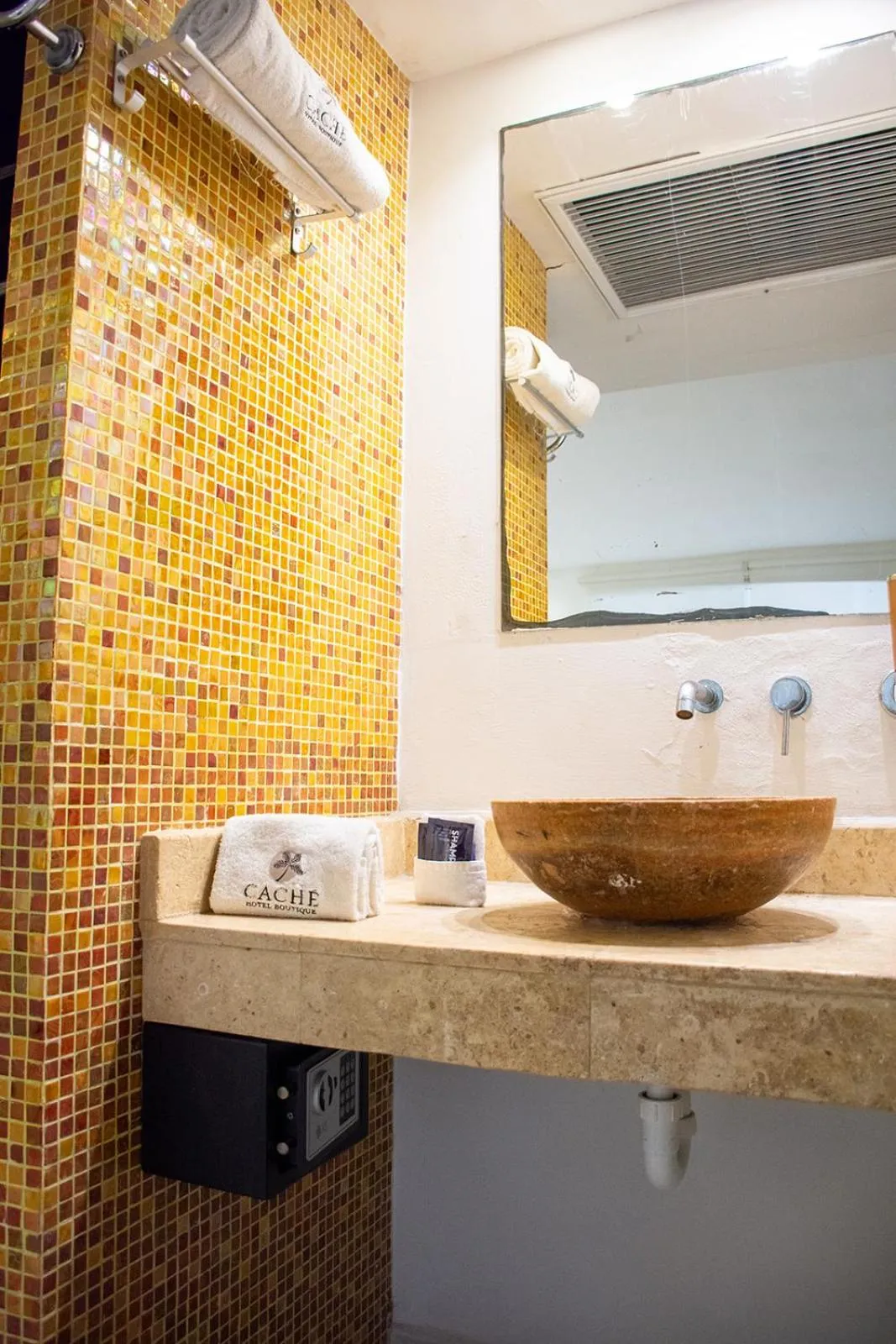 Bathroom in Cache Hotel Boutique - Adults Only