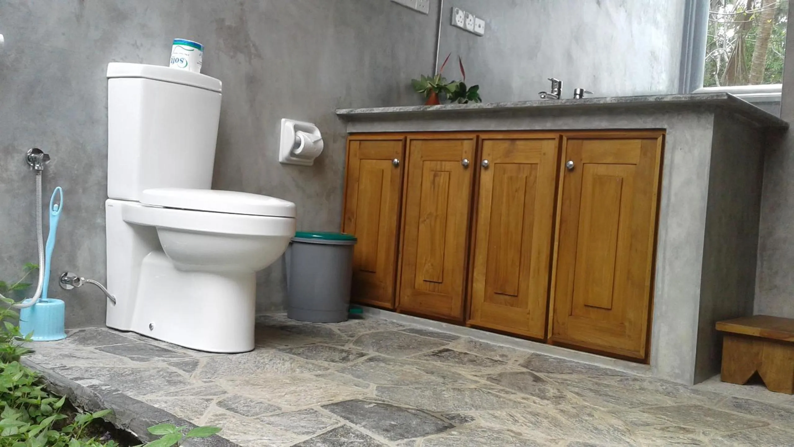 Toilet in Happy Man Village