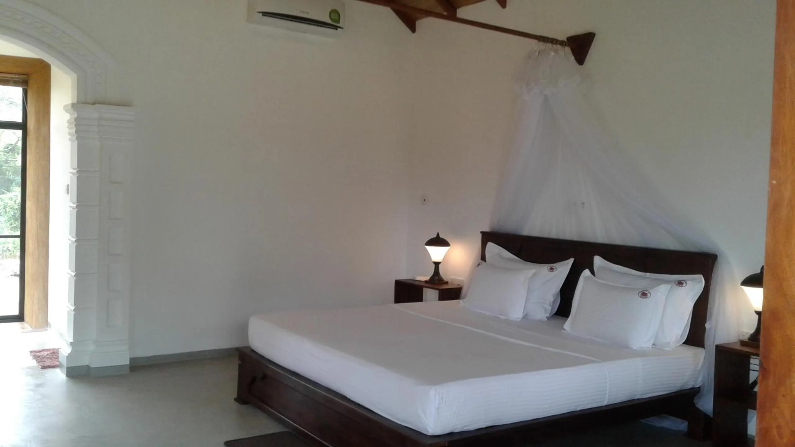 Bed in Happy Man Village