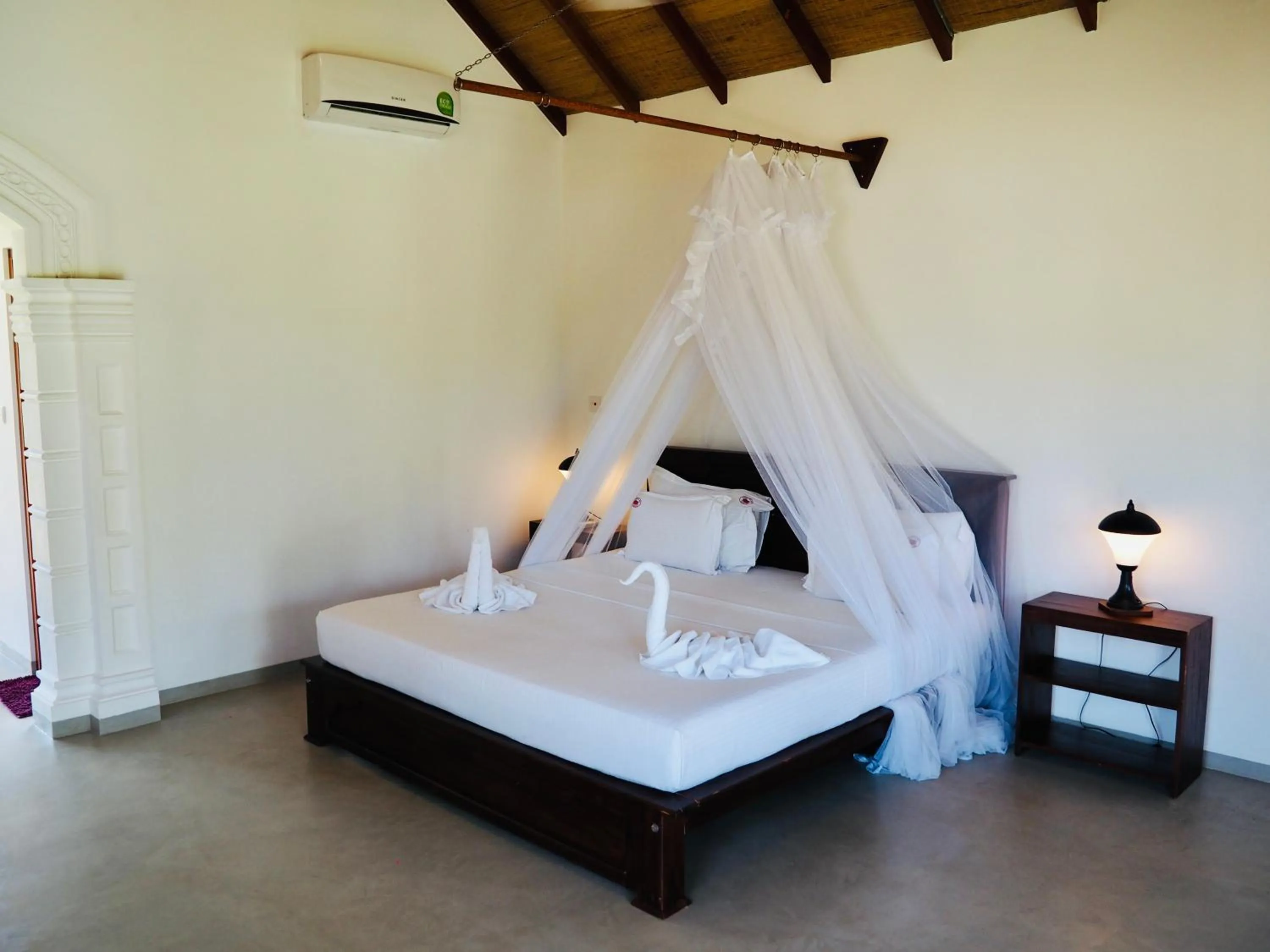 Bed in Happy Man Village