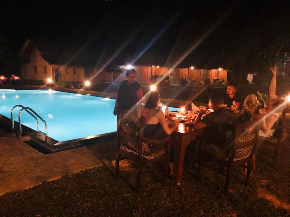 Restaurant/places to eat in Happy Man Village