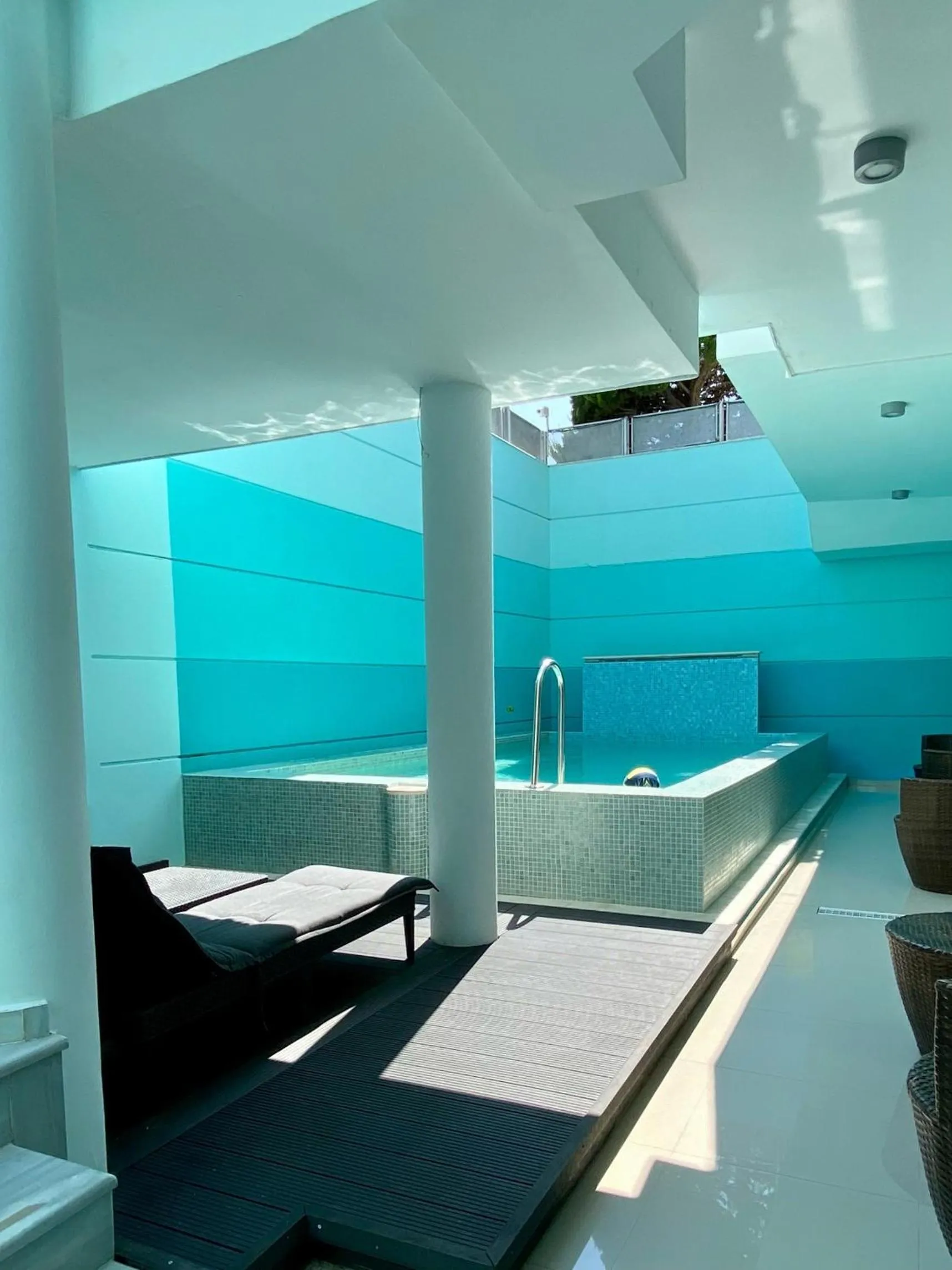 Swimming pool in Rethymno Hills Apartments