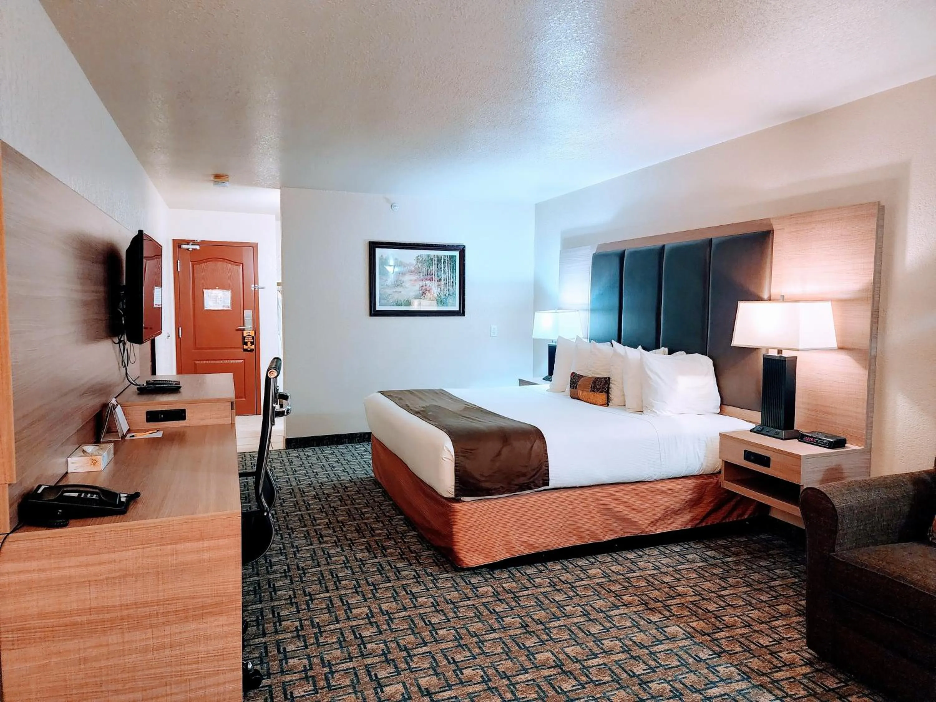 Bed in Gold Circle Inn