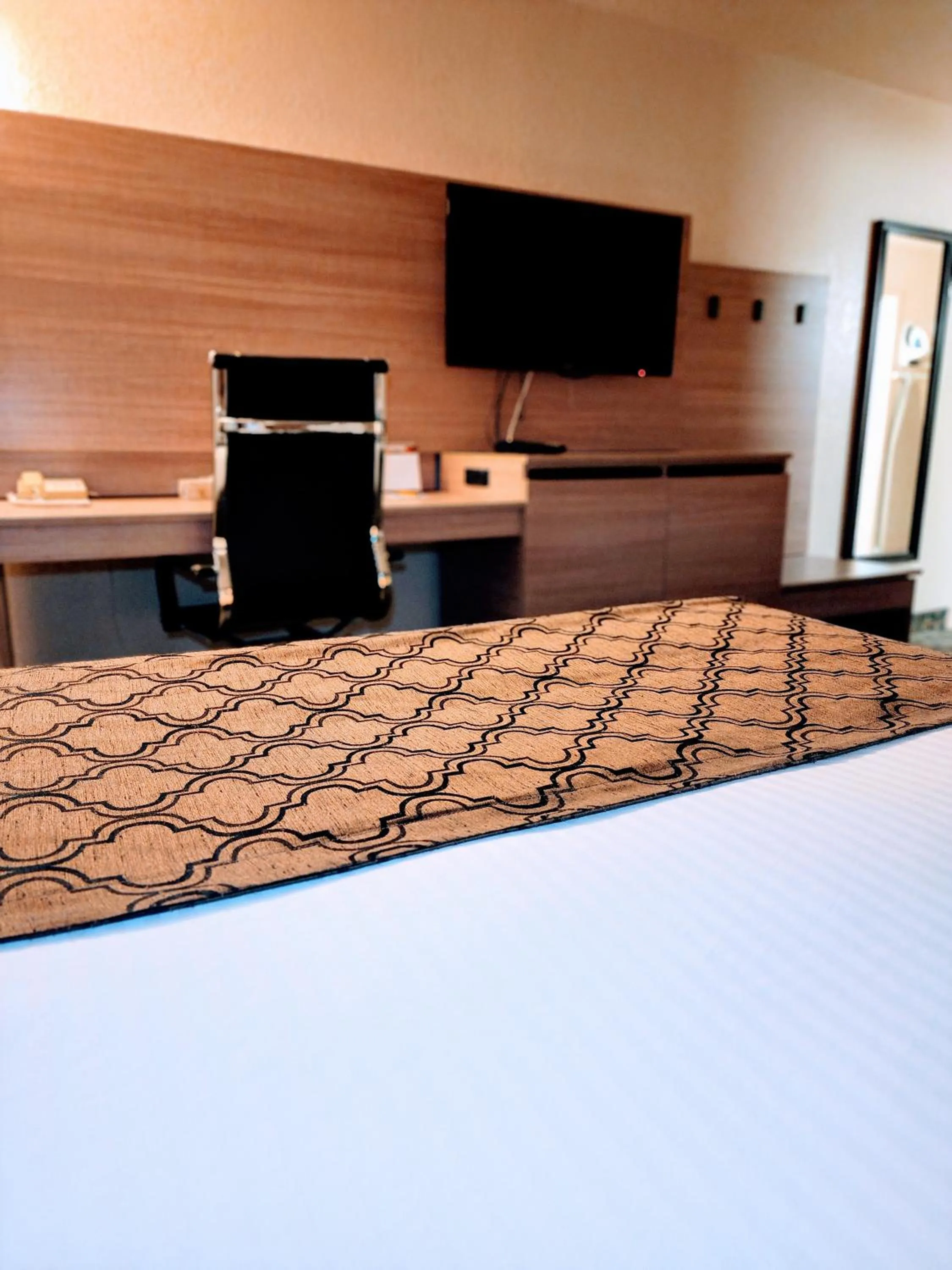 Bed in Gold Circle Inn