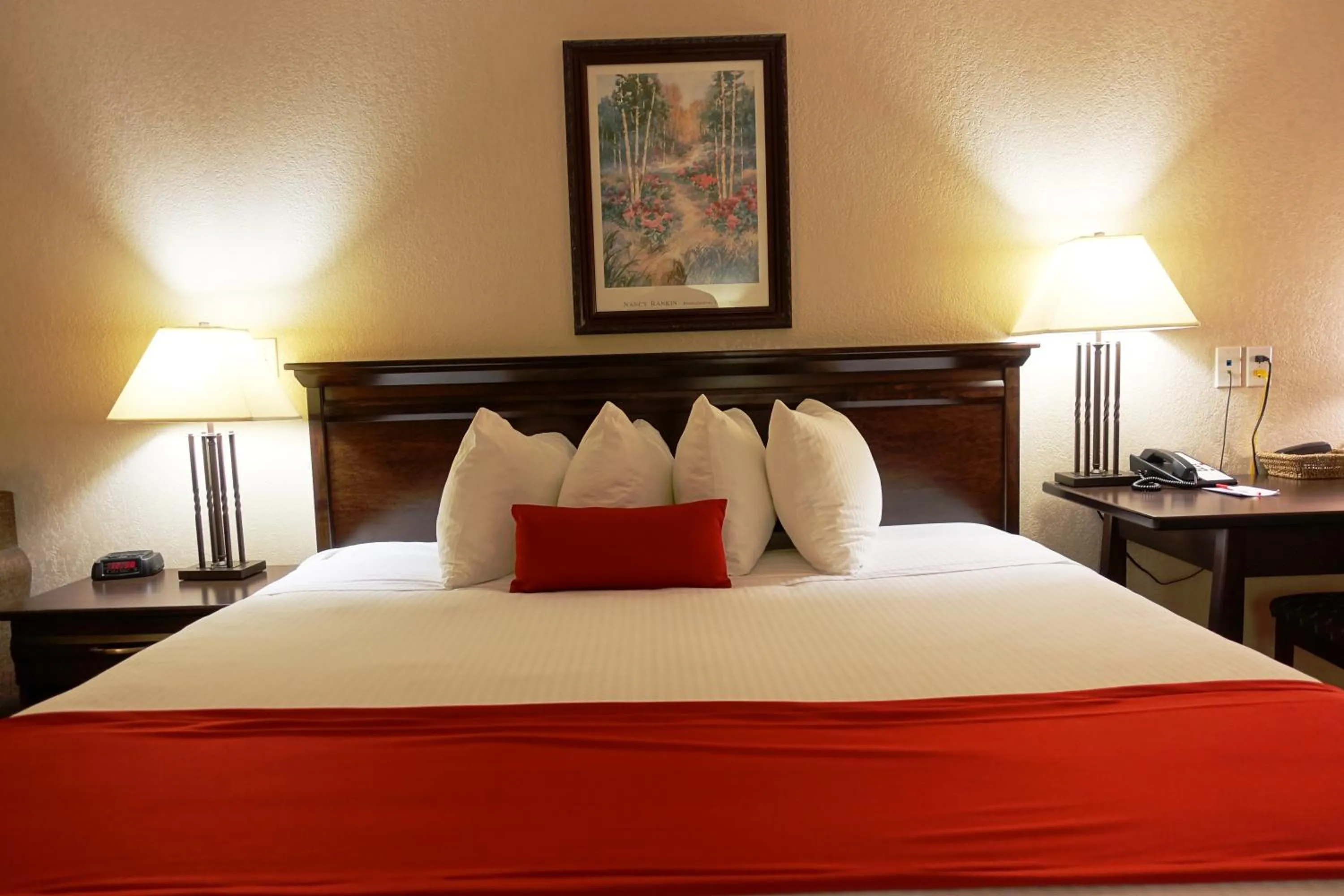 Decorative detail, Bed in Gold Circle Inn