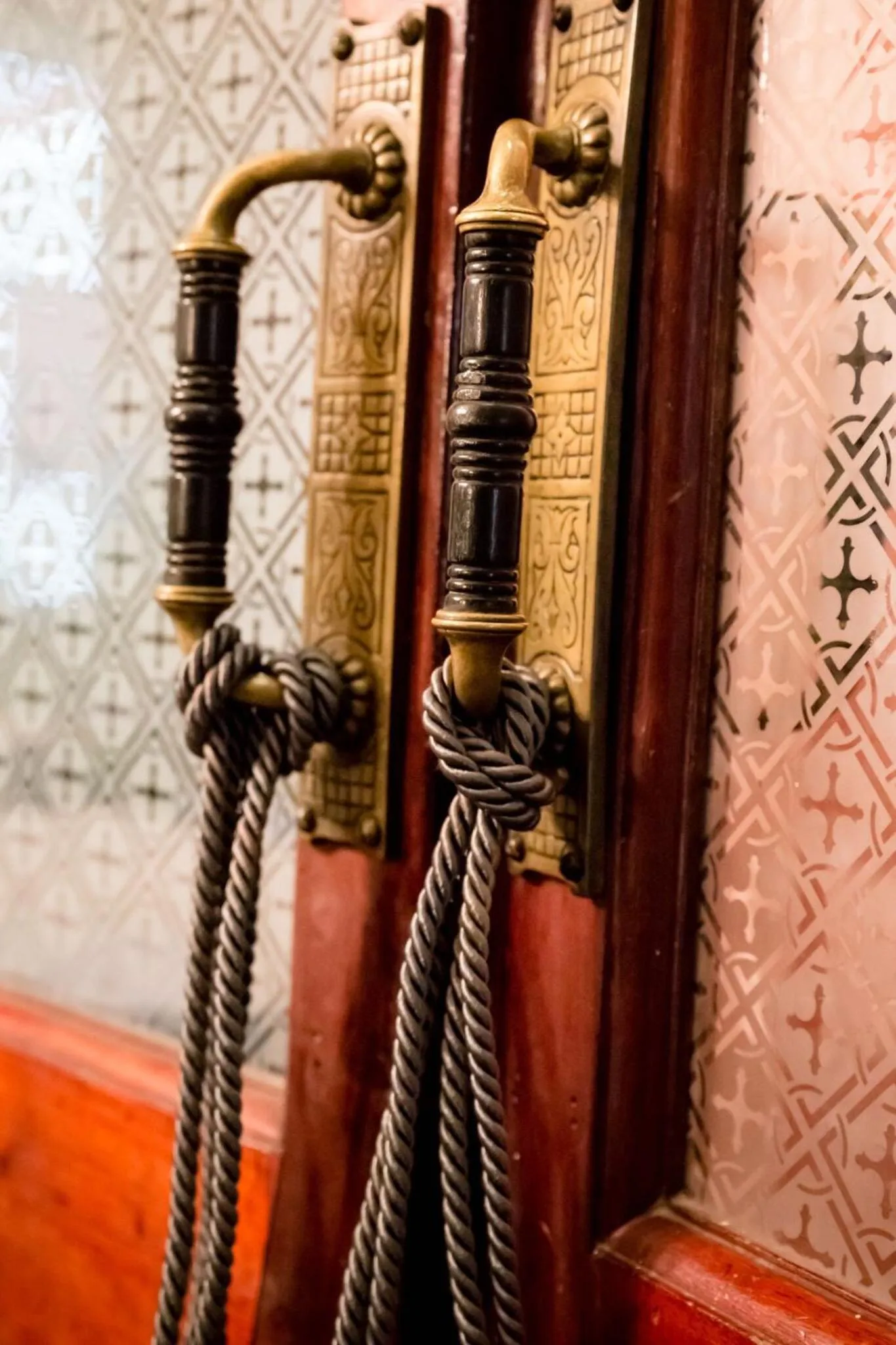 Decorative detail in Hotel Etico at Mount Victoria Manor