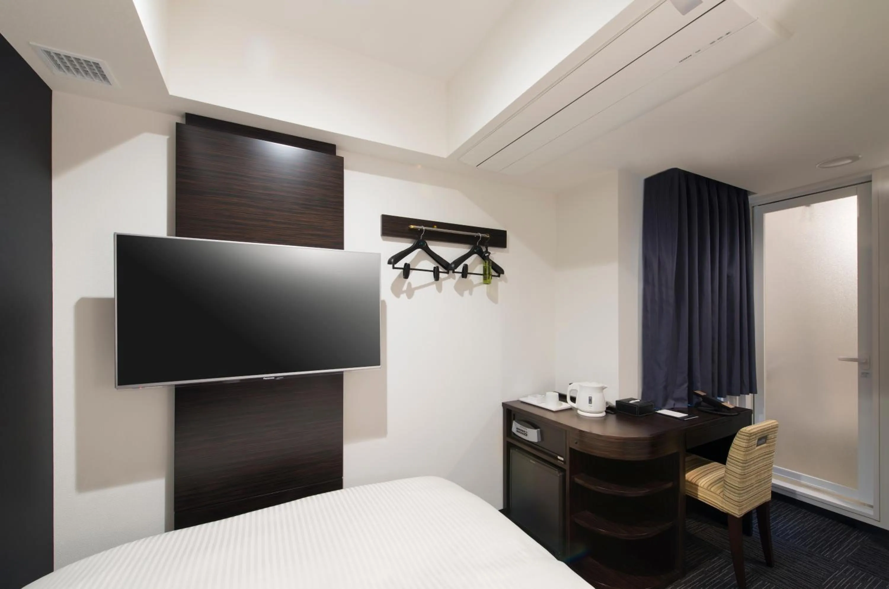 Photo of the whole room, Bed in HOTEL Guest1 Ueno Ekimae