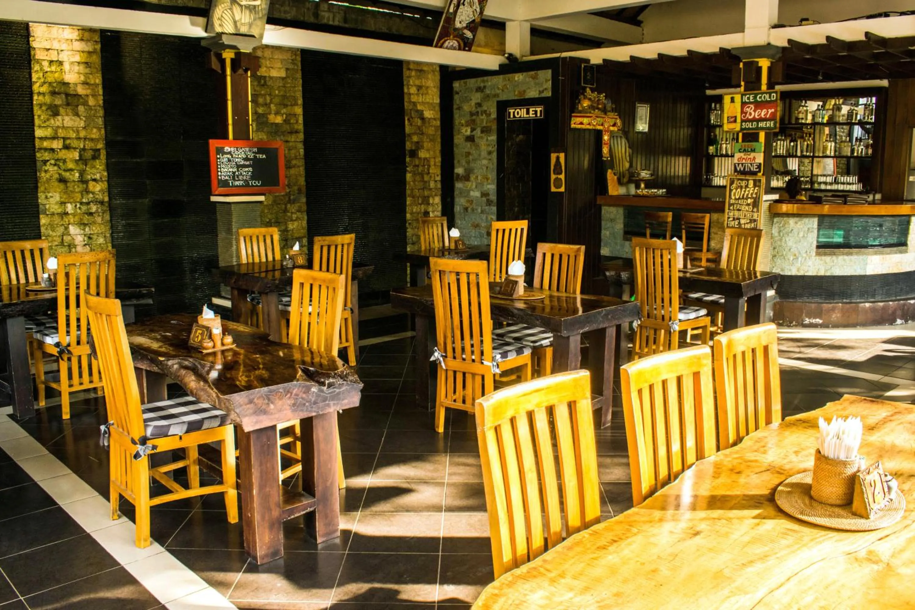 Restaurant/places to eat in Hotel Shri Ganesh