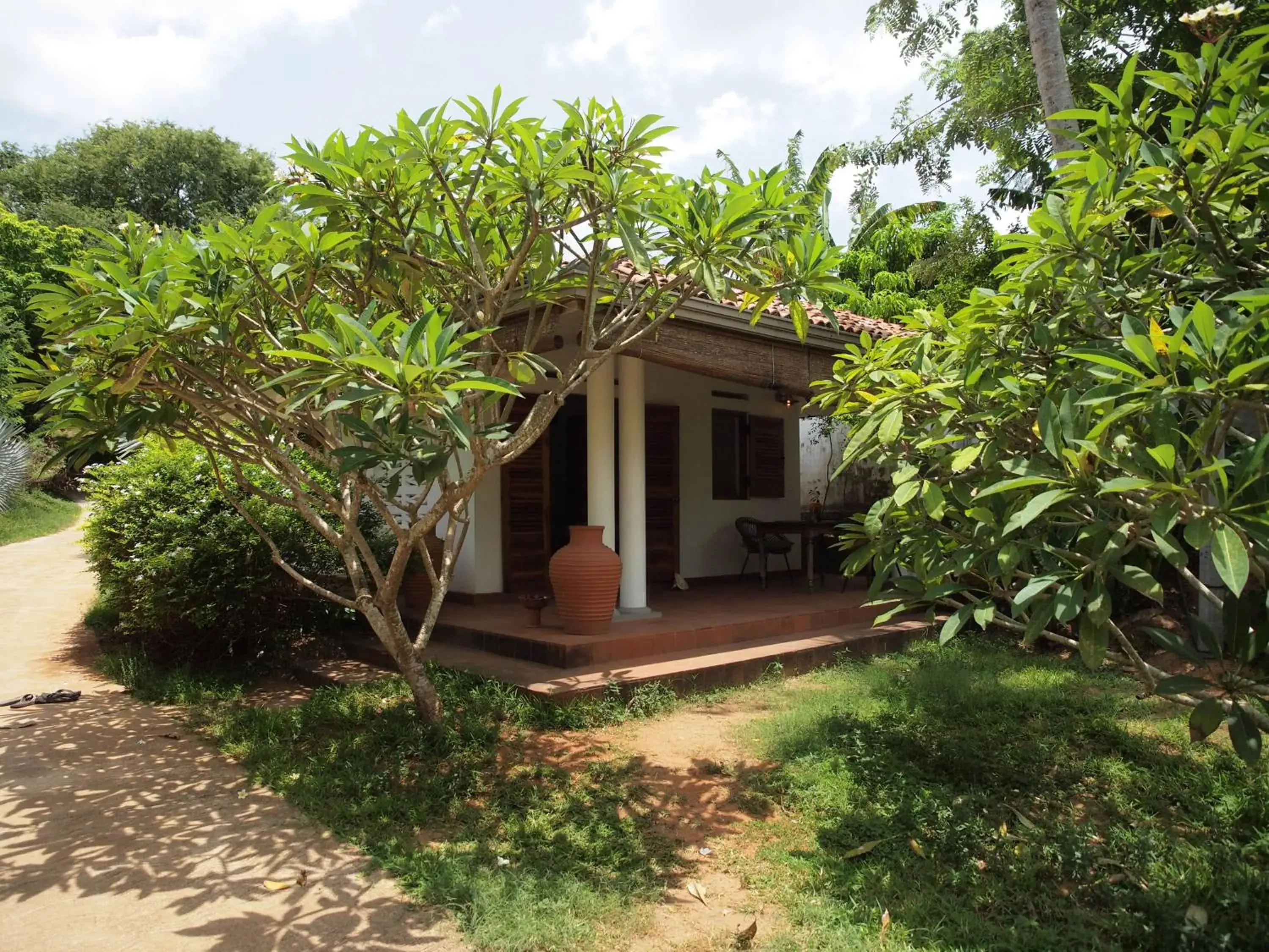 Facade/entrance in Little Tamarind Facade/entrance in Little Tamarind