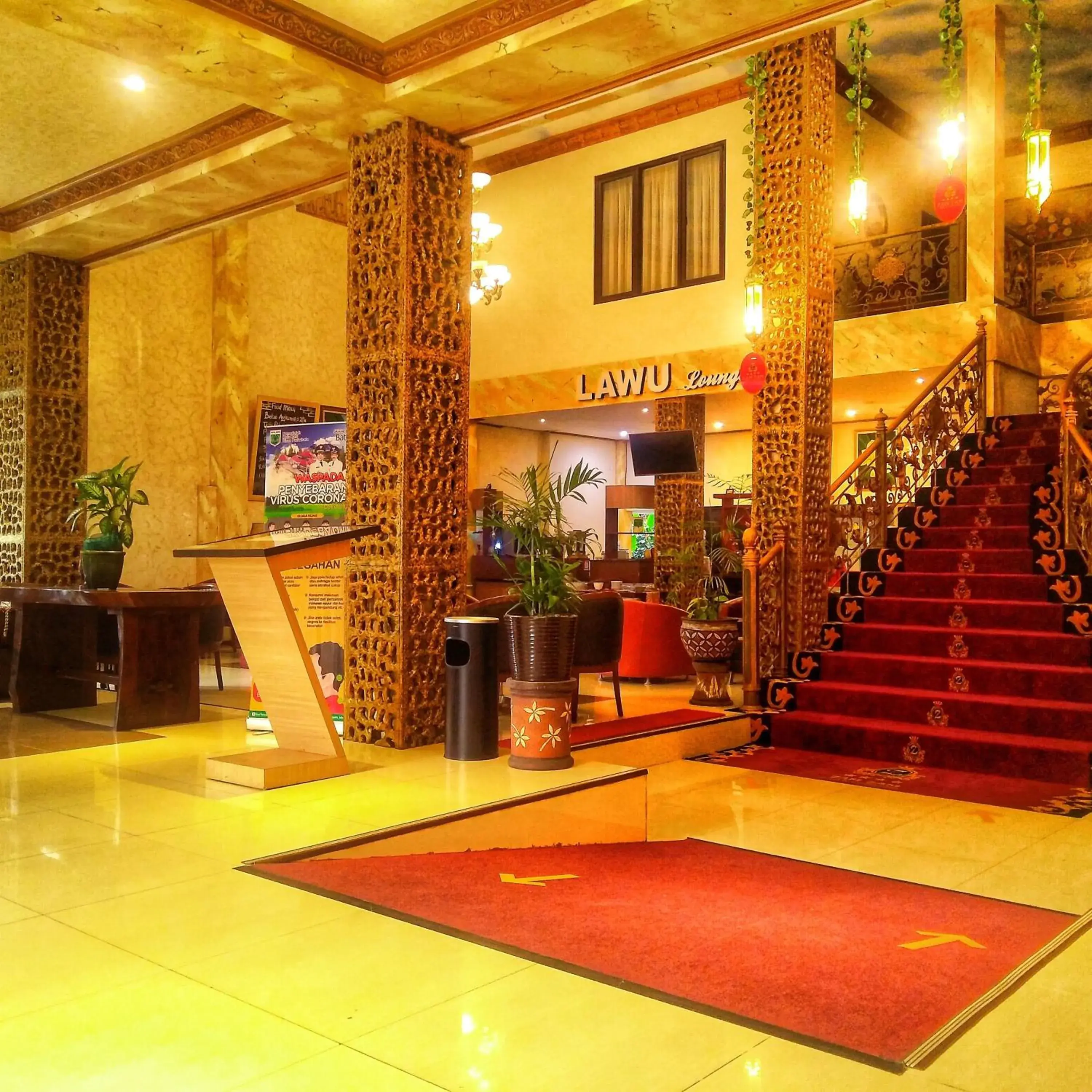 Lobby or reception in Zamzam Hotel and Convention Batu Powered By Archipelago Lobby or reception in Zamzam Hotel and Convention Batu Powered By Archipelago