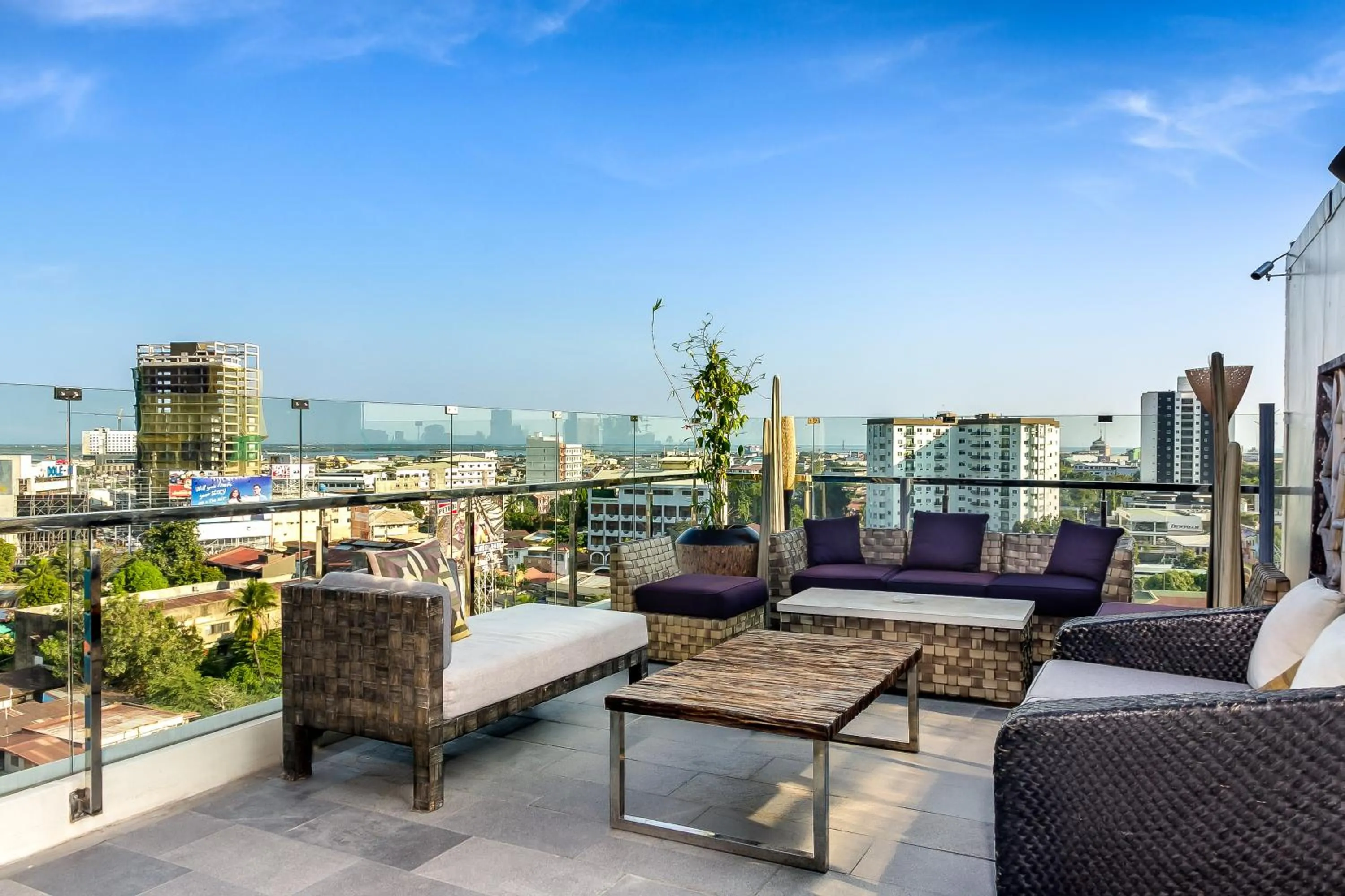 Lounge or bar in Azia Suites and Residences