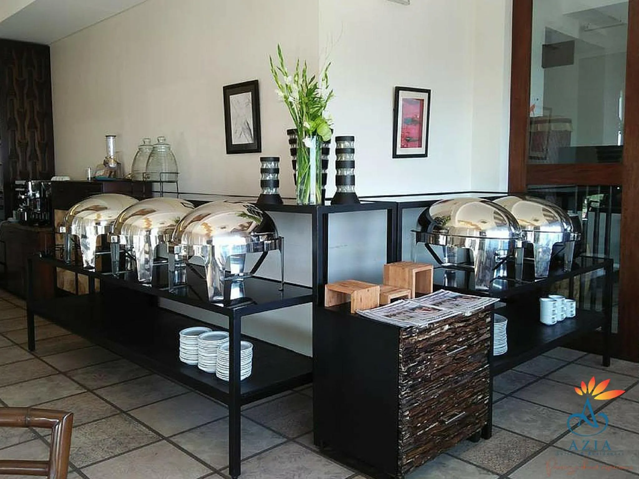 Restaurant/places to eat in Azia Suites and Residences