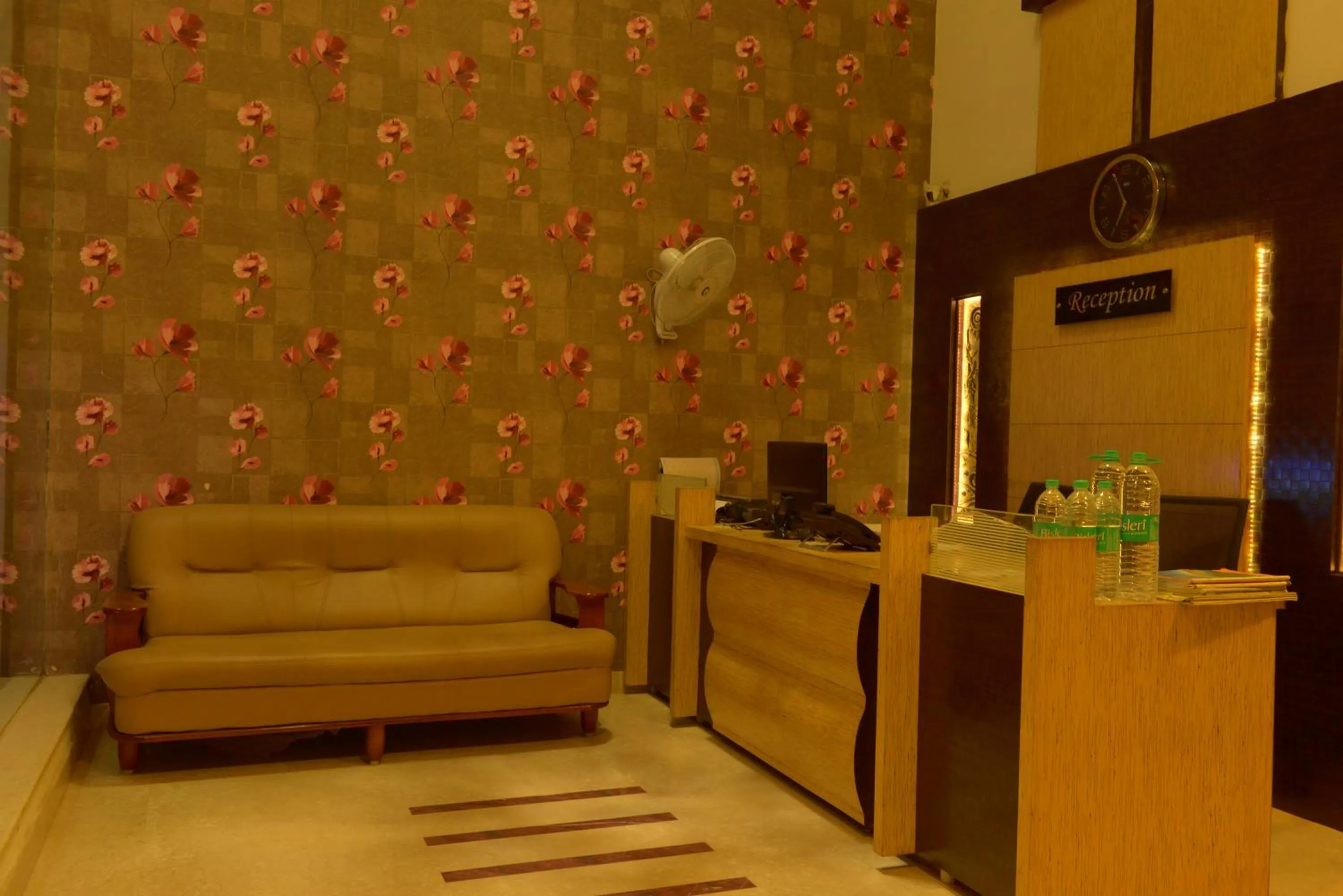 Lobby or reception in Hotel Metro