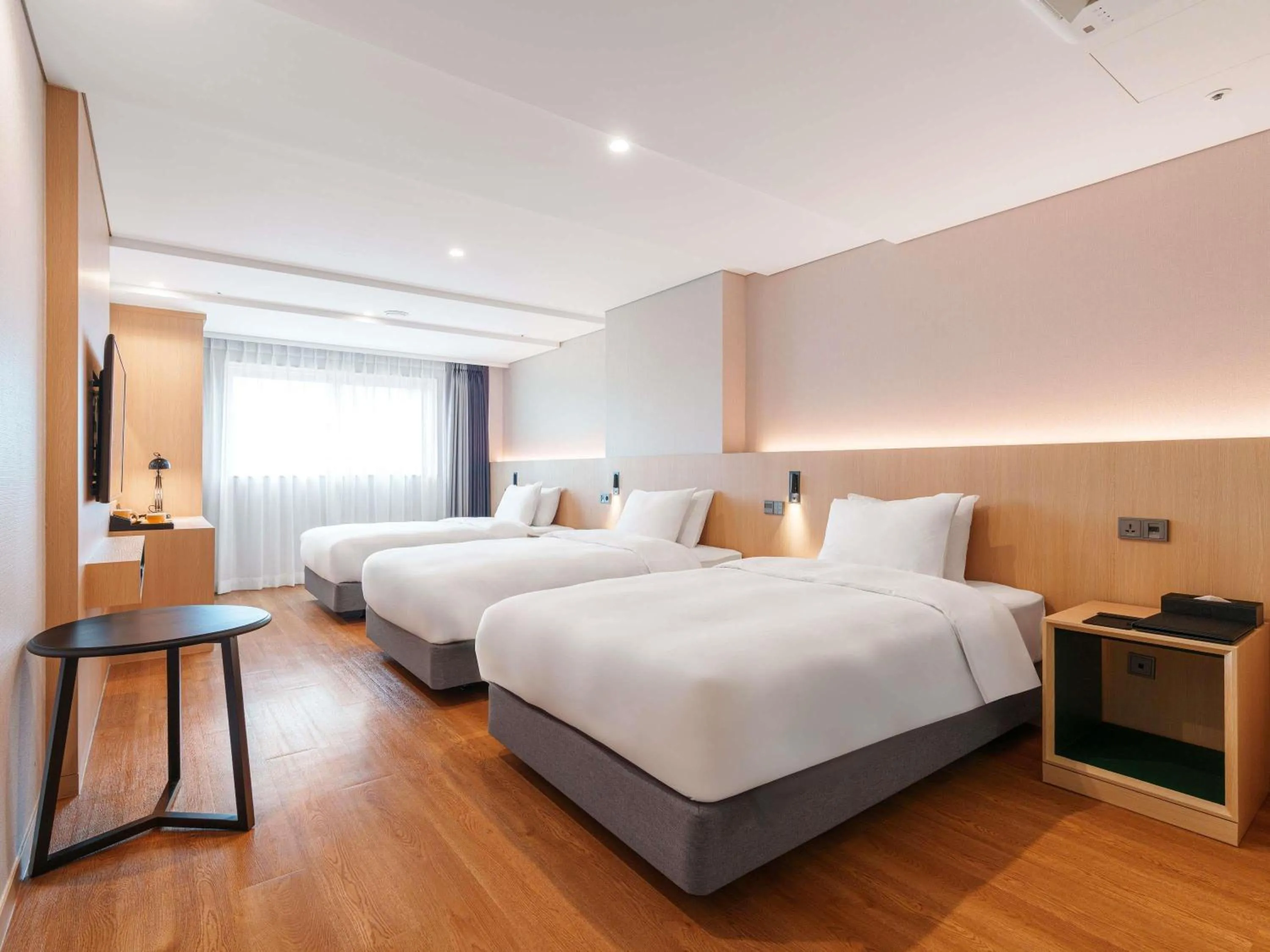 Bedroom, Bed in ibis Styles Ambassador Jeonju City Centre
