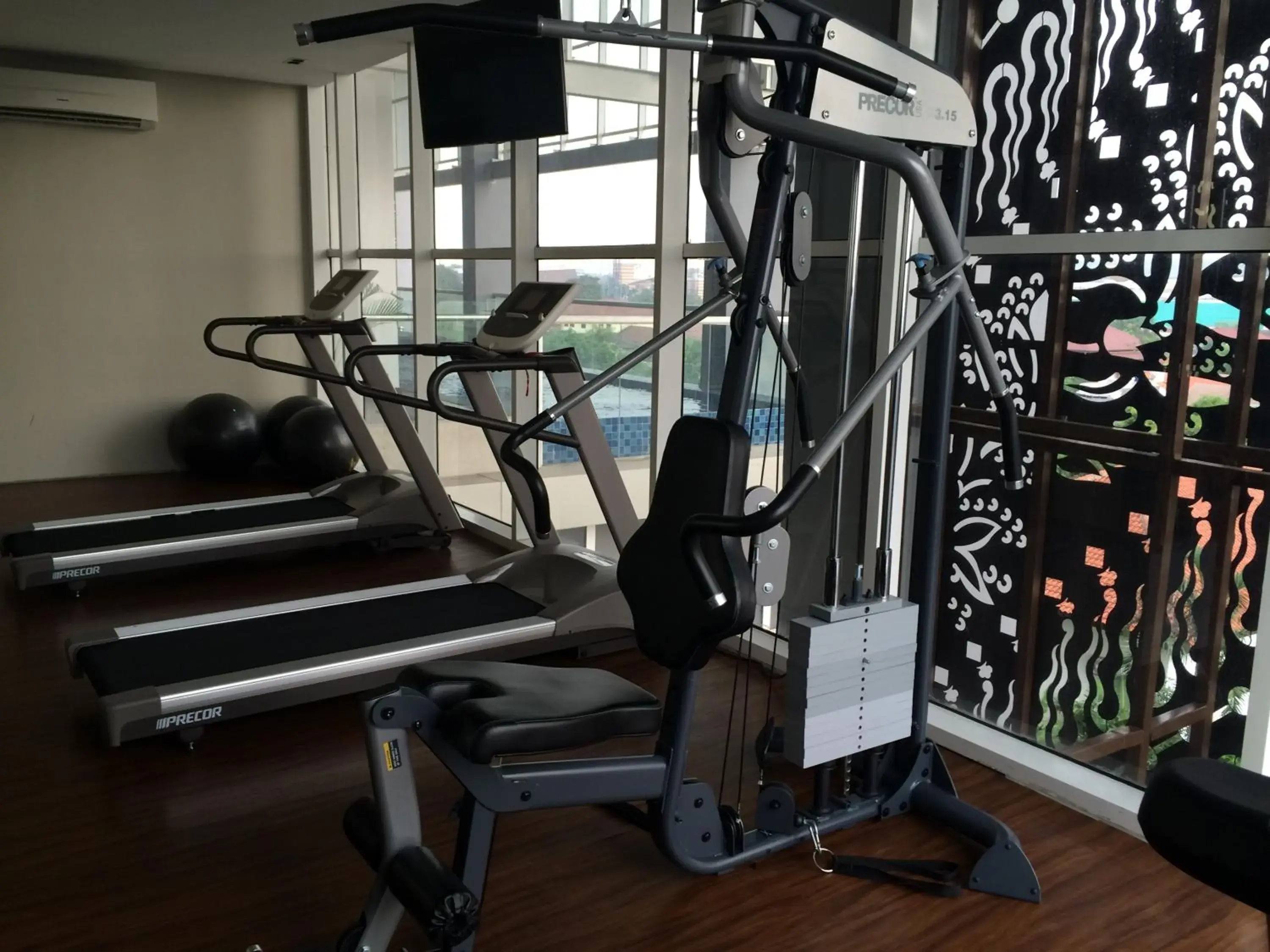 Fitness centre/facilities in Aston Bellevue Radio Dalam Fitness centre/facilities in Aston Bellevue Radio Dalam