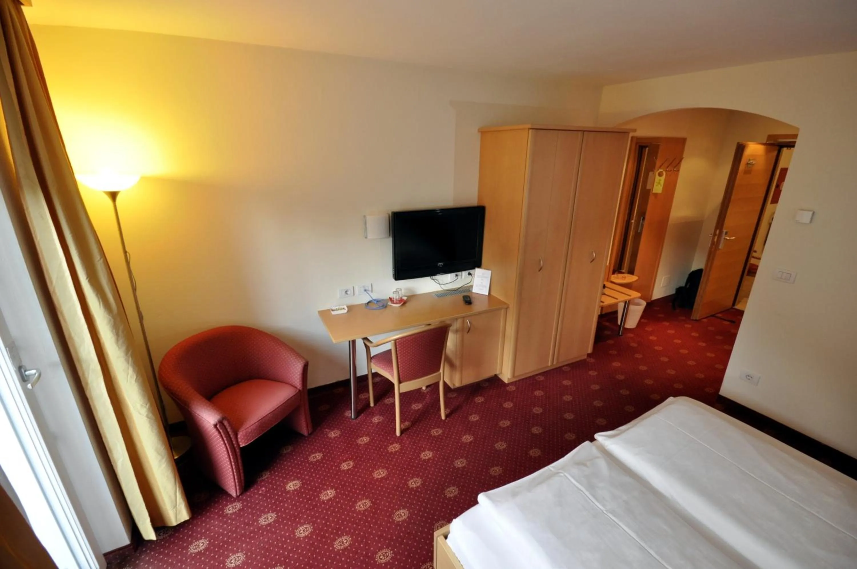 Decorative detail, Bed in Cityhotel Tallero