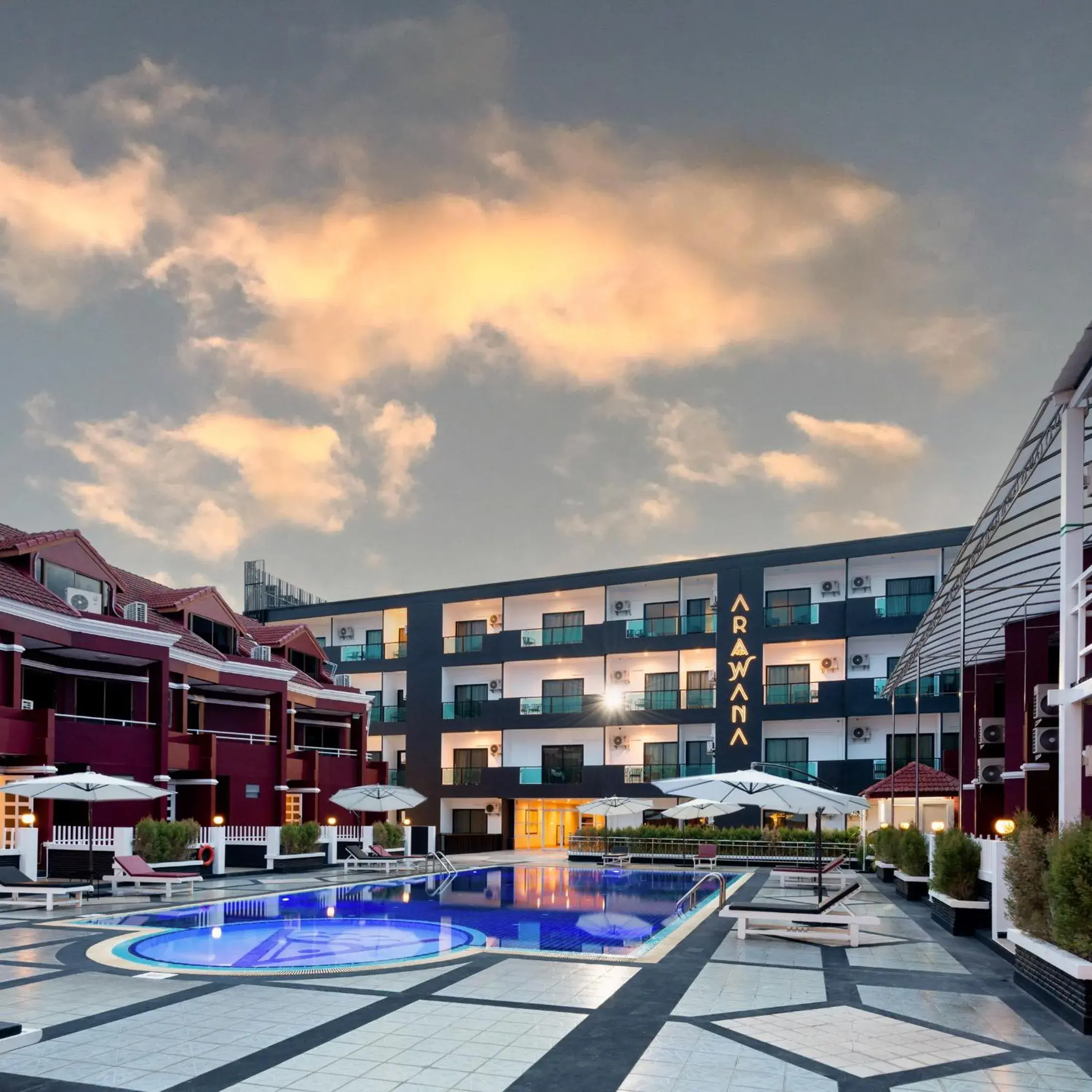 Swimming pool in Arawana Regency North Pattaya Swimming pool in Arawana Regency North Pattaya